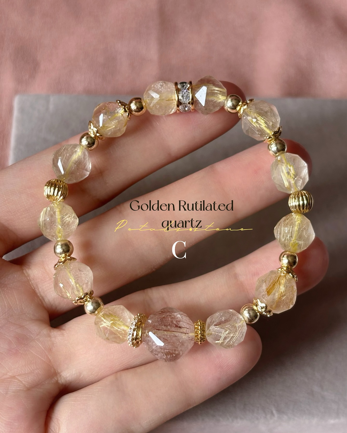 ☆ 𝑮𝒐𝒍𝒅𝒆𝒏 𝑹𝒖𝒕𝒊𝒍𝒂𝒕𝒆𝒅 𝑸𝒖𝒂𝒓𝒕𝒛 ‧₊˚ 