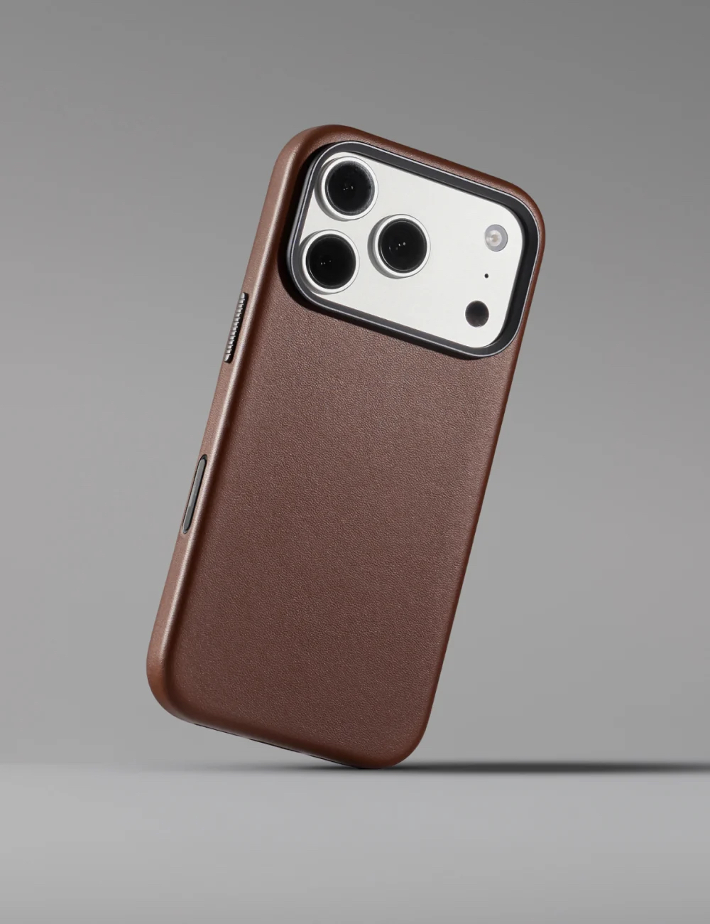 Nomad Traditional(Nomad Leather) Leather Case For iPhone18/17Pro