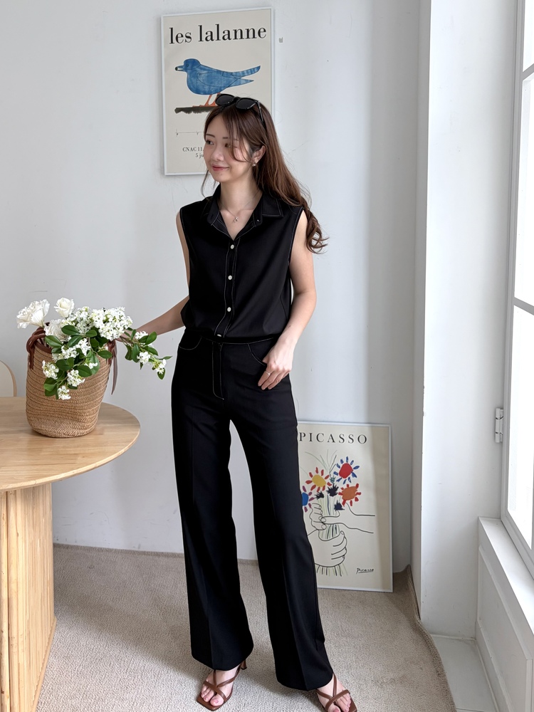 Topstitched Sleeveless Blouse (Black)