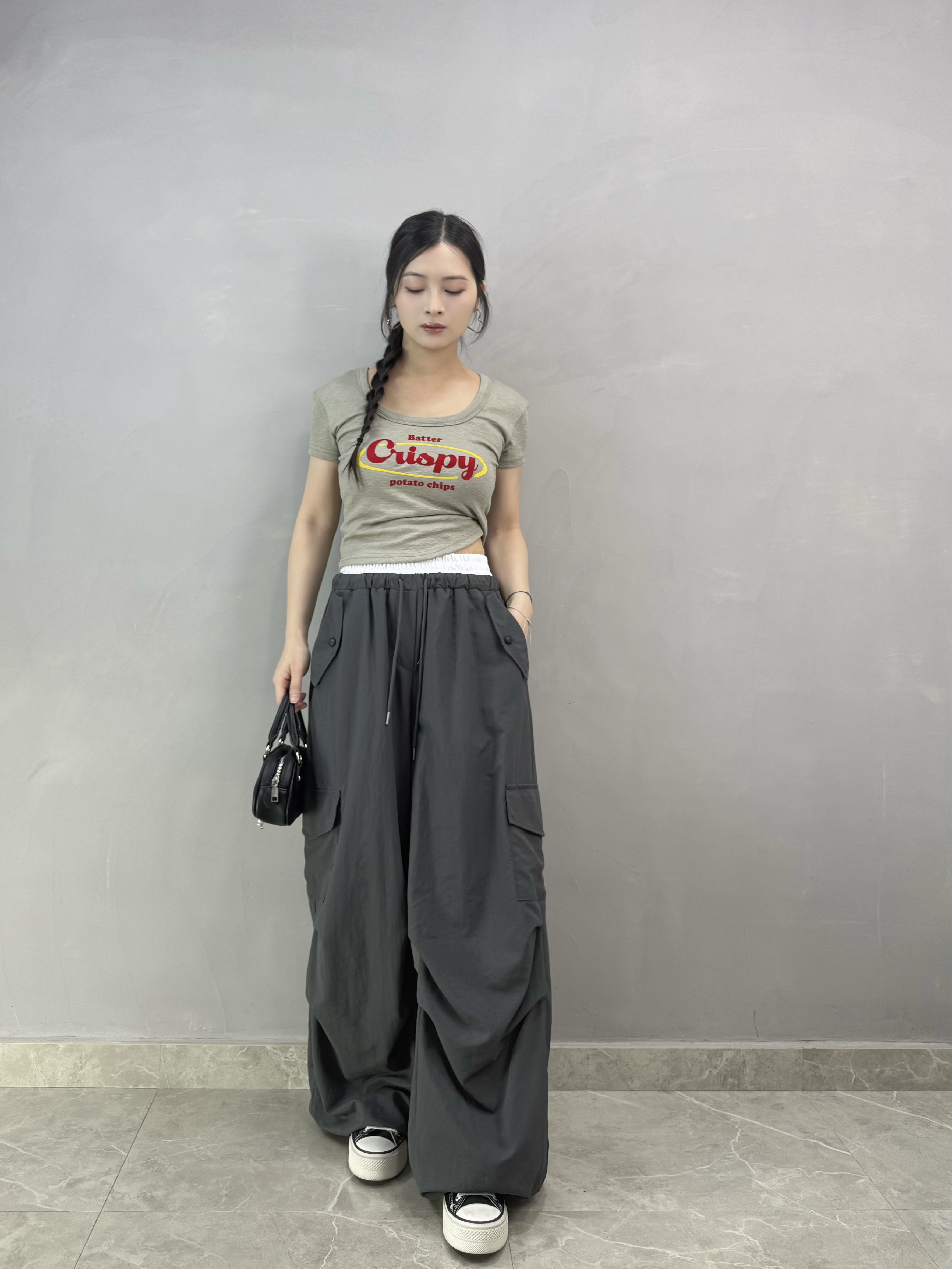 Z65 U領撞色字Tee