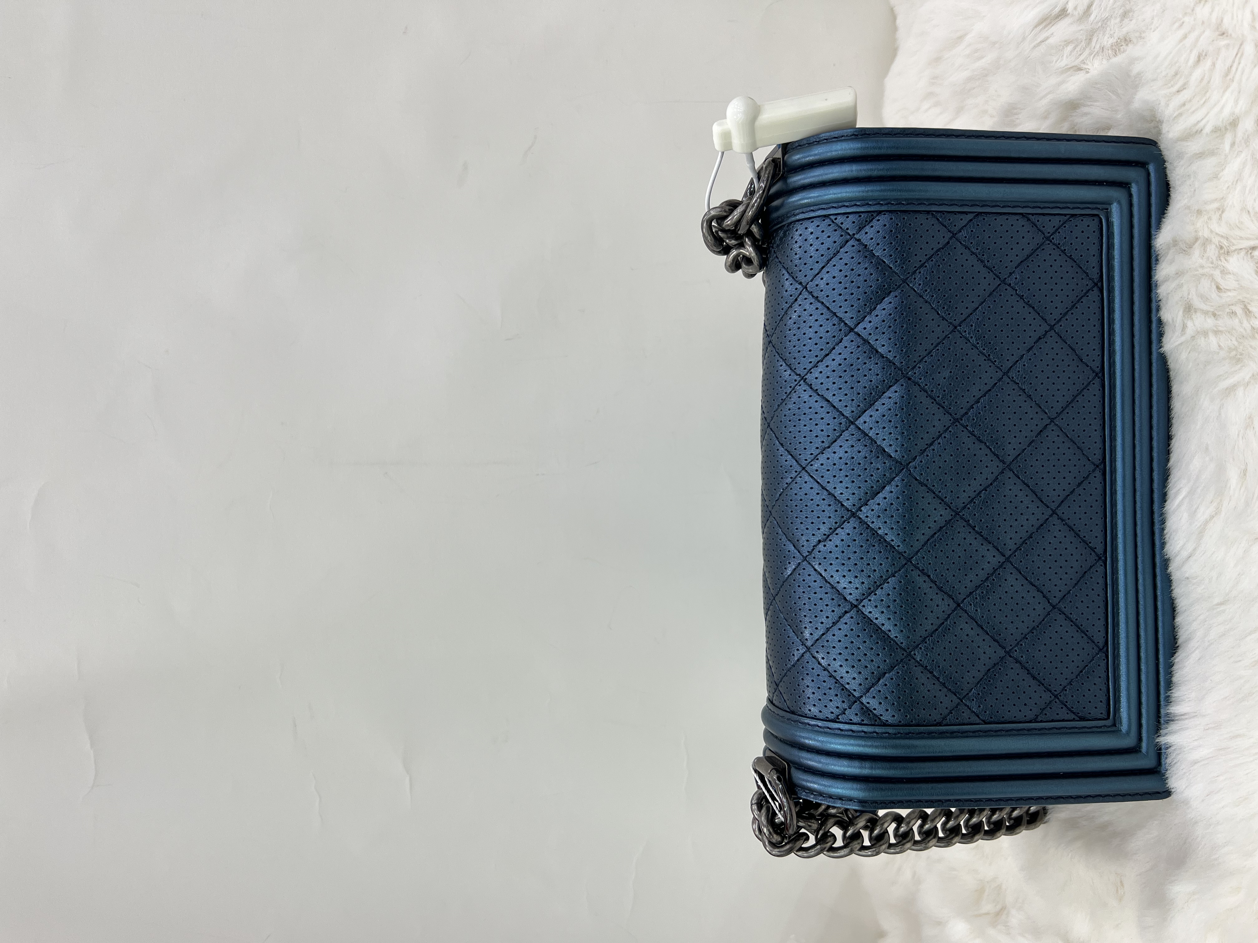 直播貨品 |  [1個-$100 2個-$300］M8