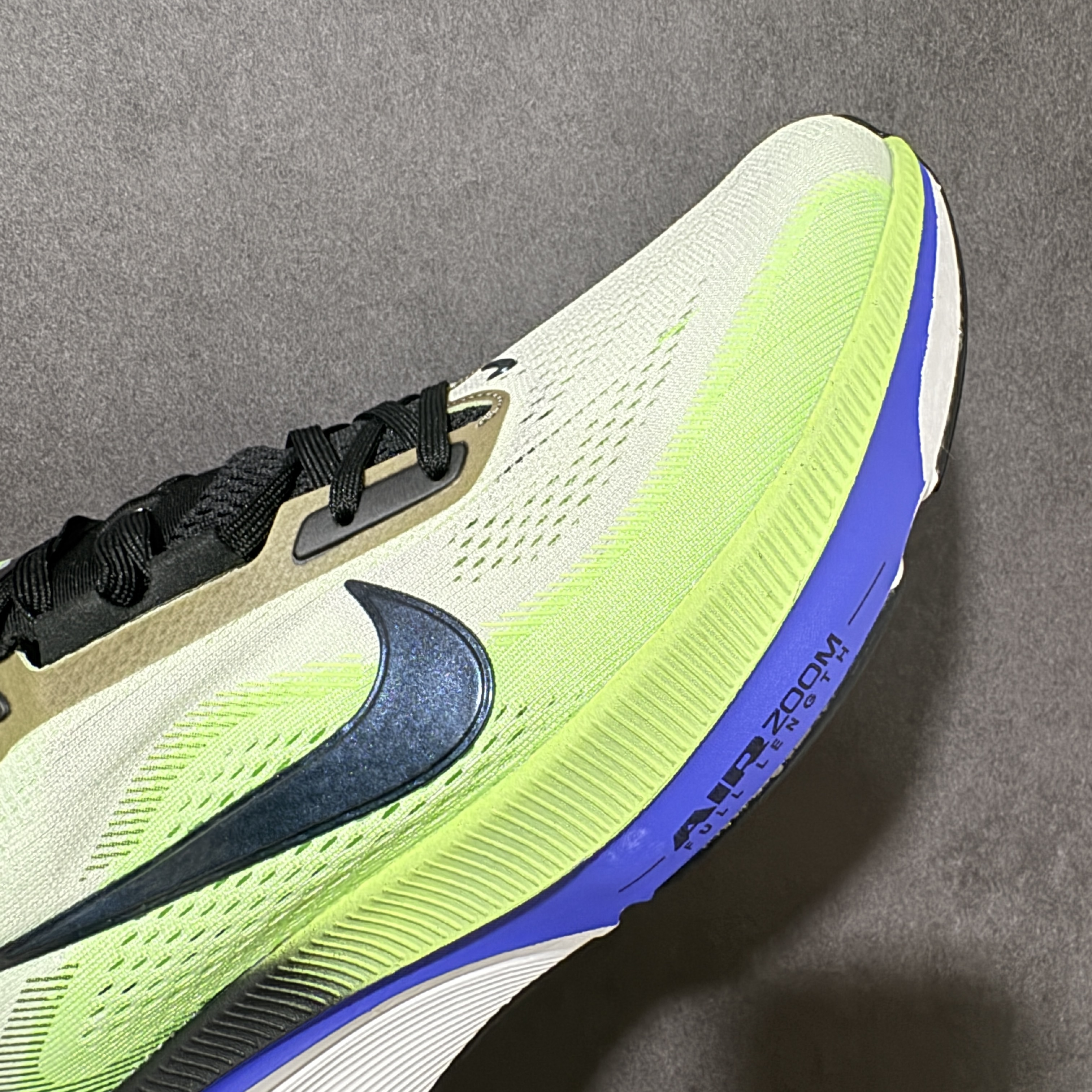 Nike Air Zoom Pegasus 42 IB1873-702