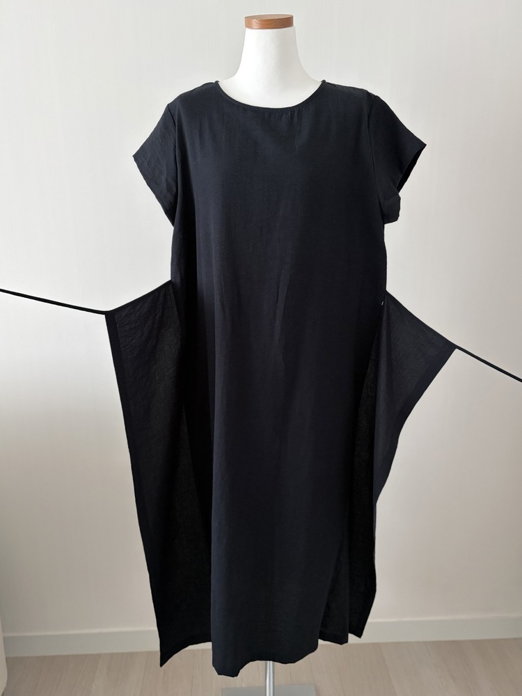 The Timeless Wrap Dress (Navy)
