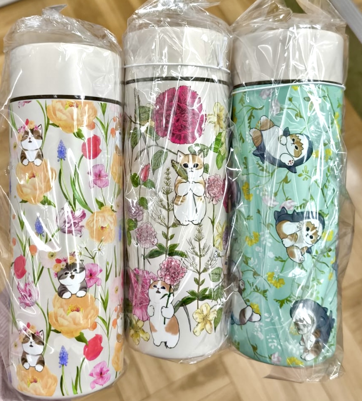 （約4月中旬到貨）🇯🇵日本直送🇯🇵 mofusand × 日比谷花壇 不鏽鋼保溫保冷水樽300m💕