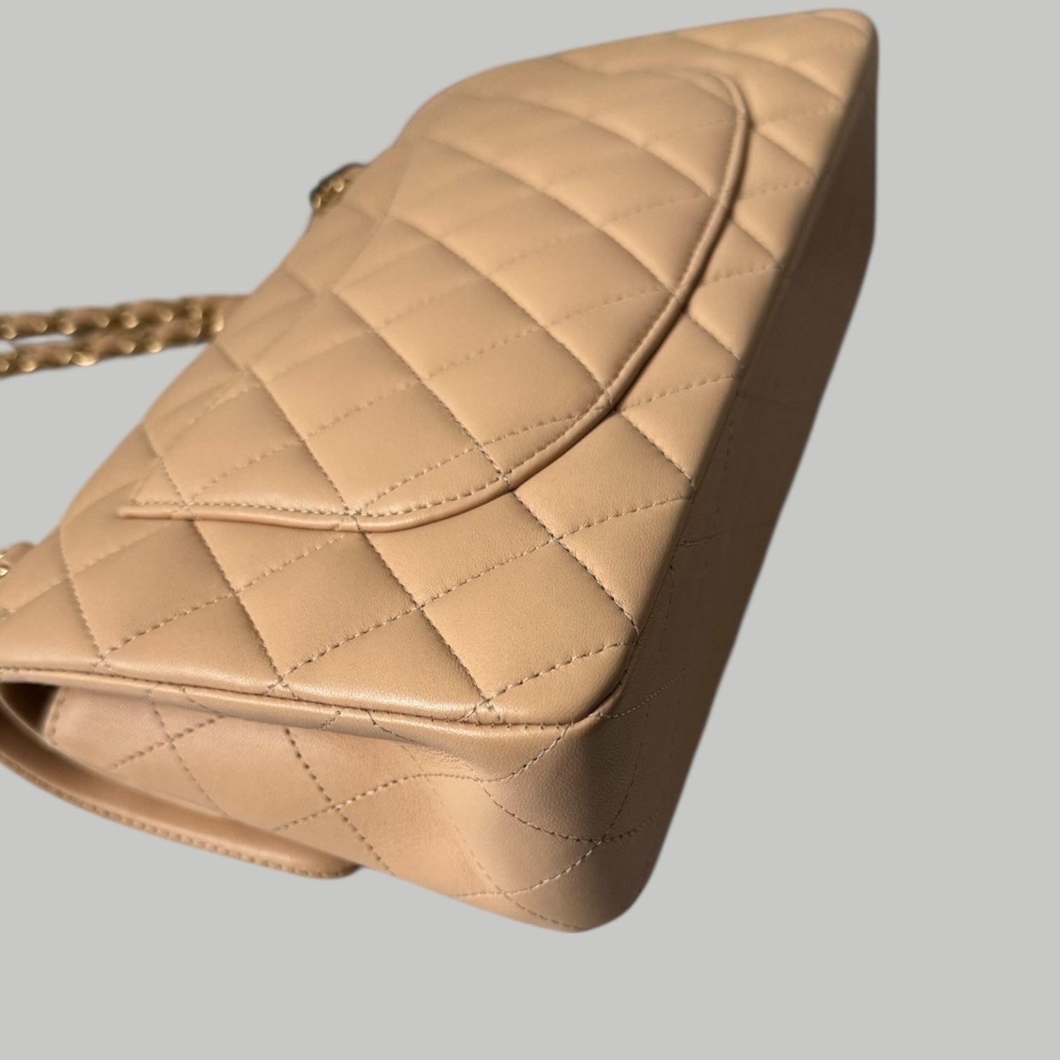 Chanel Lambskin 23cm 奶茶金扣