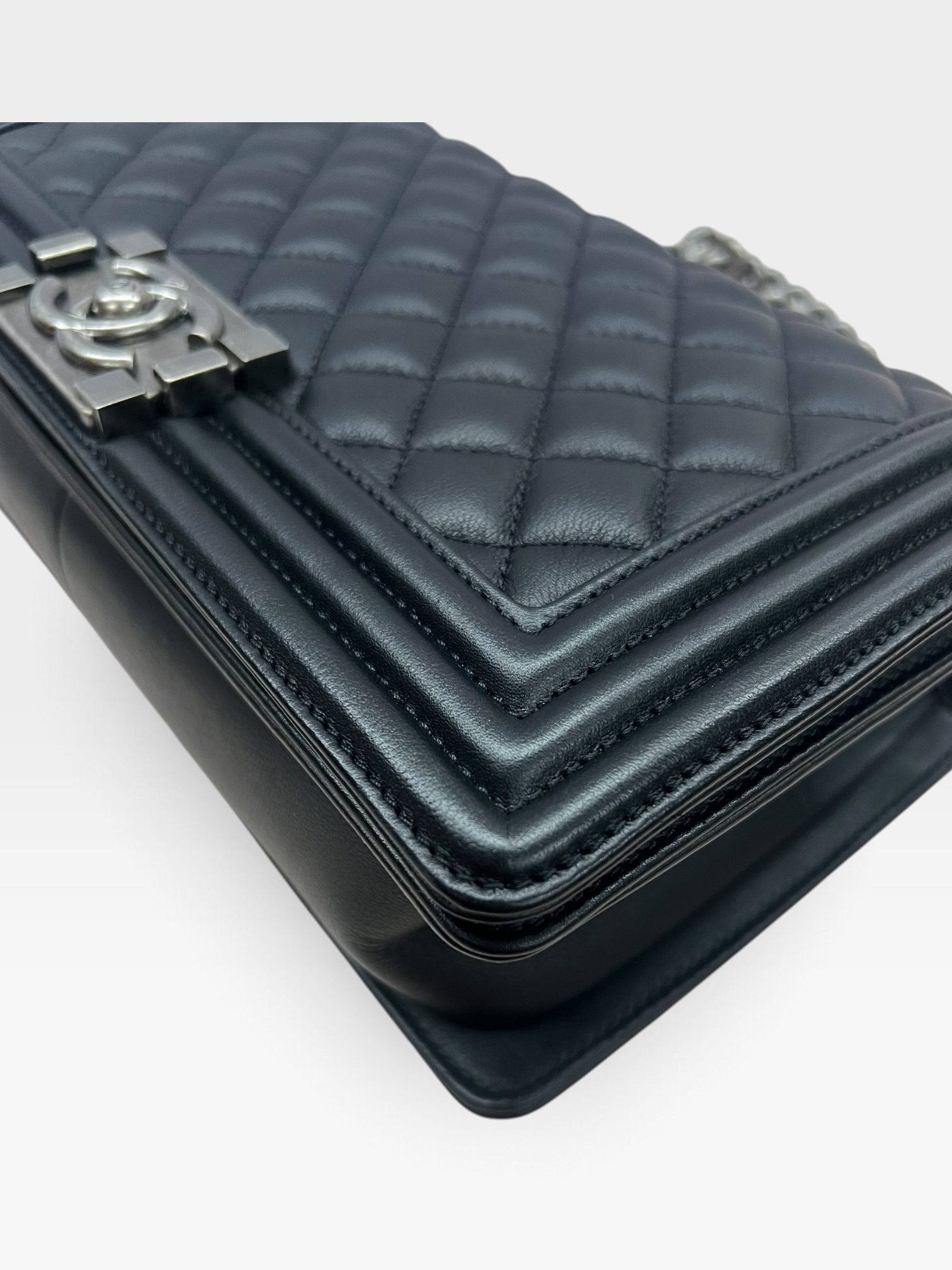 Pre-Owned CHANEL 25 Boy /Product Code: 102303