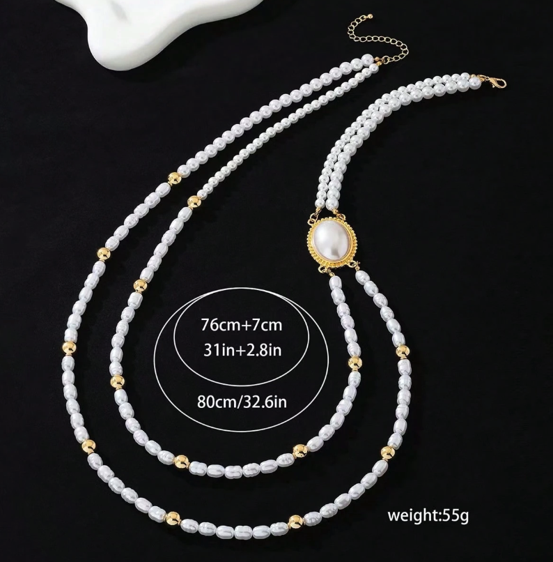 Oval Charm Layer Pearl Necklace