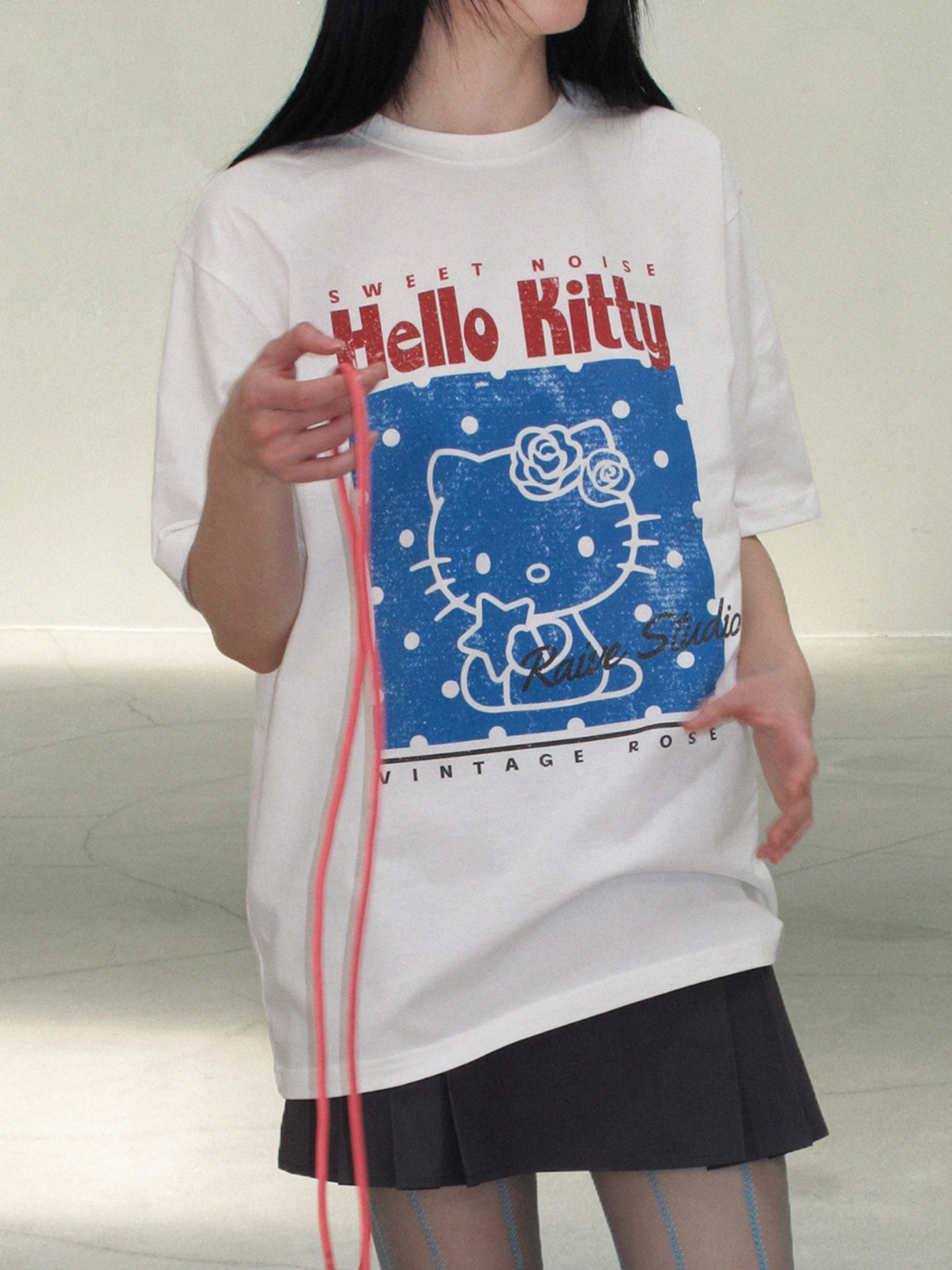 RAIVE × Hello Kitty｜Dot Graphic Tee