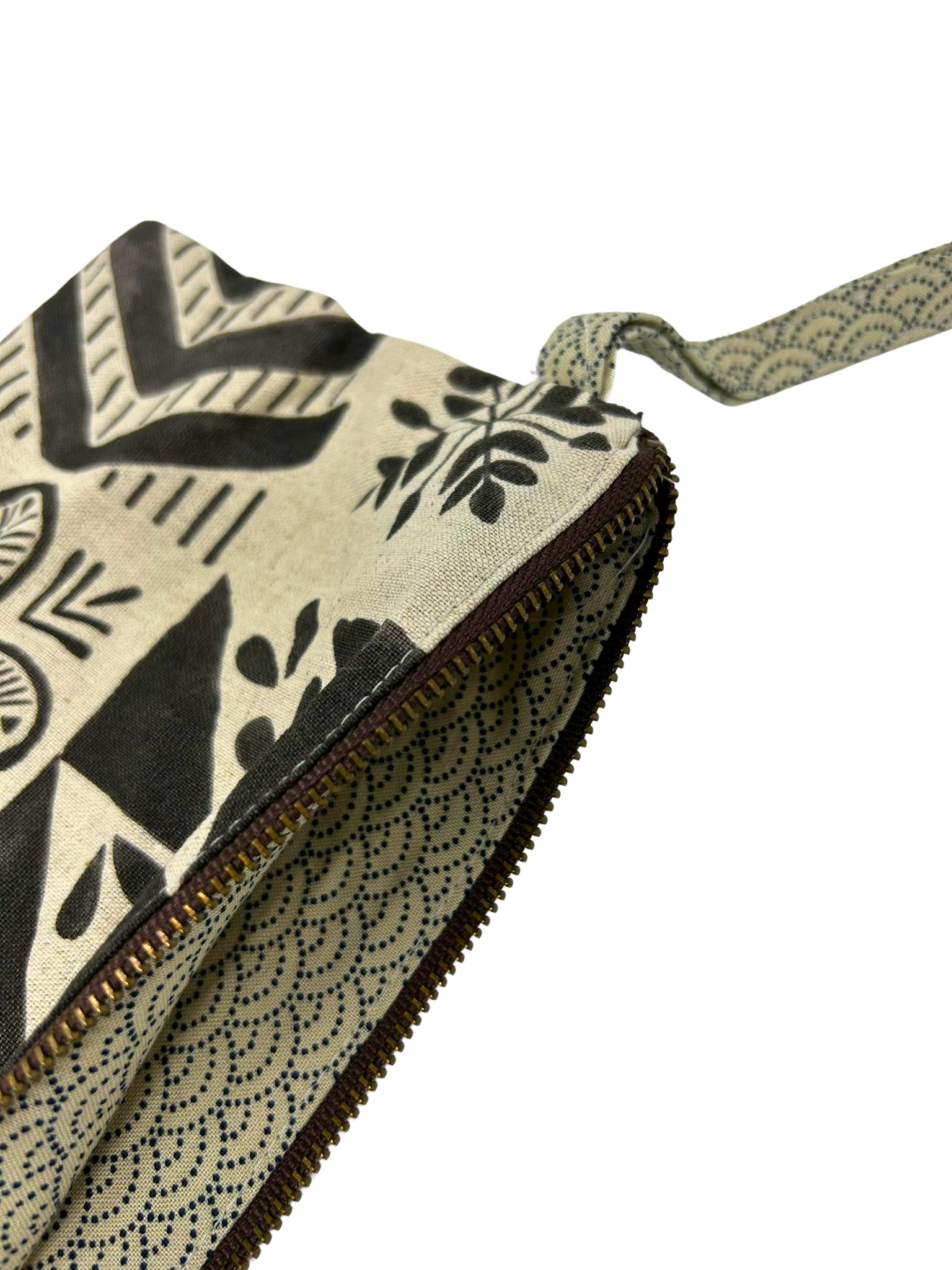 *義賣捐款* 黑白花紋小袋子 E1