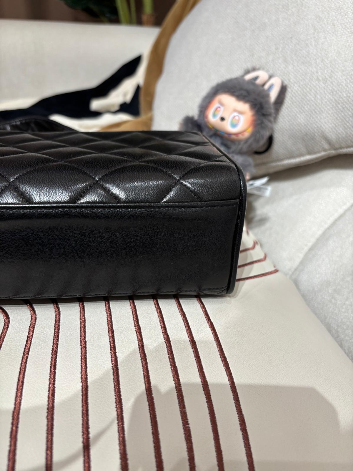Chanel vintage so black Shoulder bag 100%Authentic ,88%new✅card