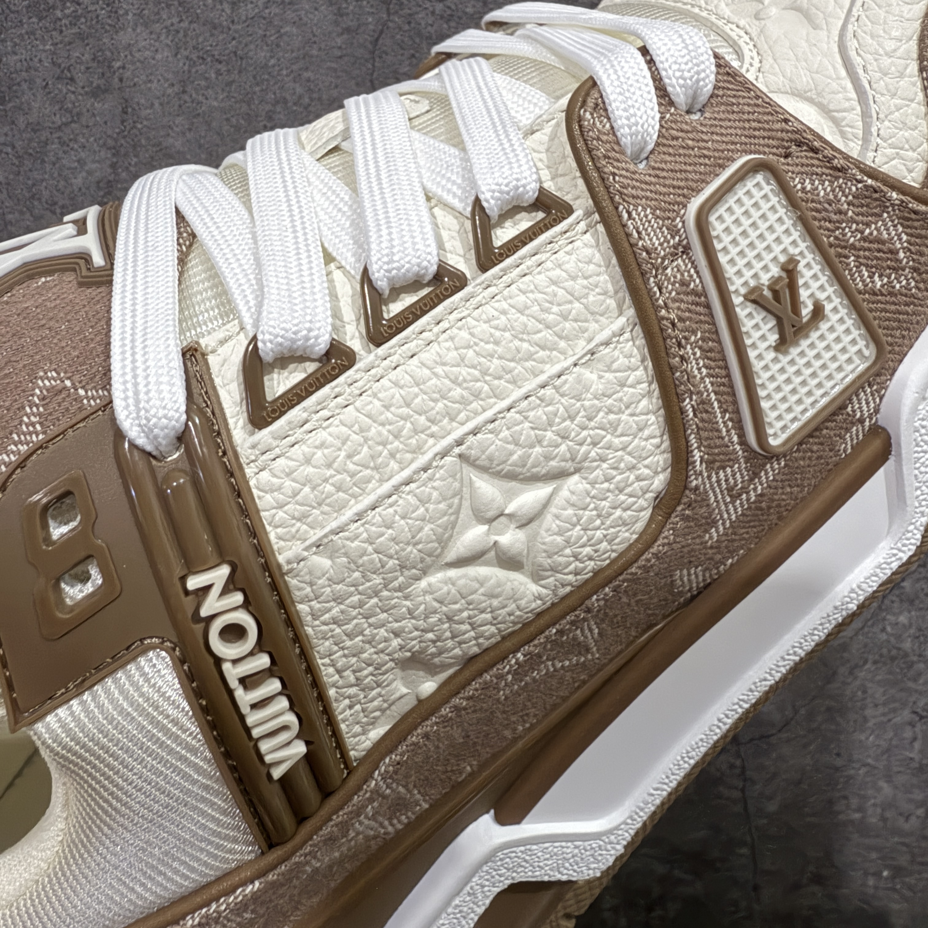 Louis Vuitton LV Trainer 