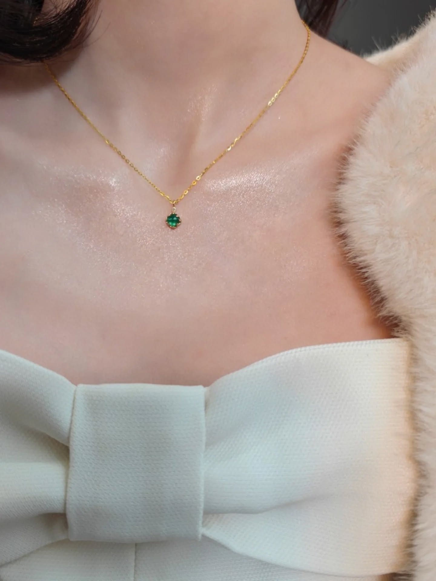 新貨來啦 66分天然祖母綠糖塔吊墜 小糖豆清爽設計 全身18k金鑽石鑲嵌