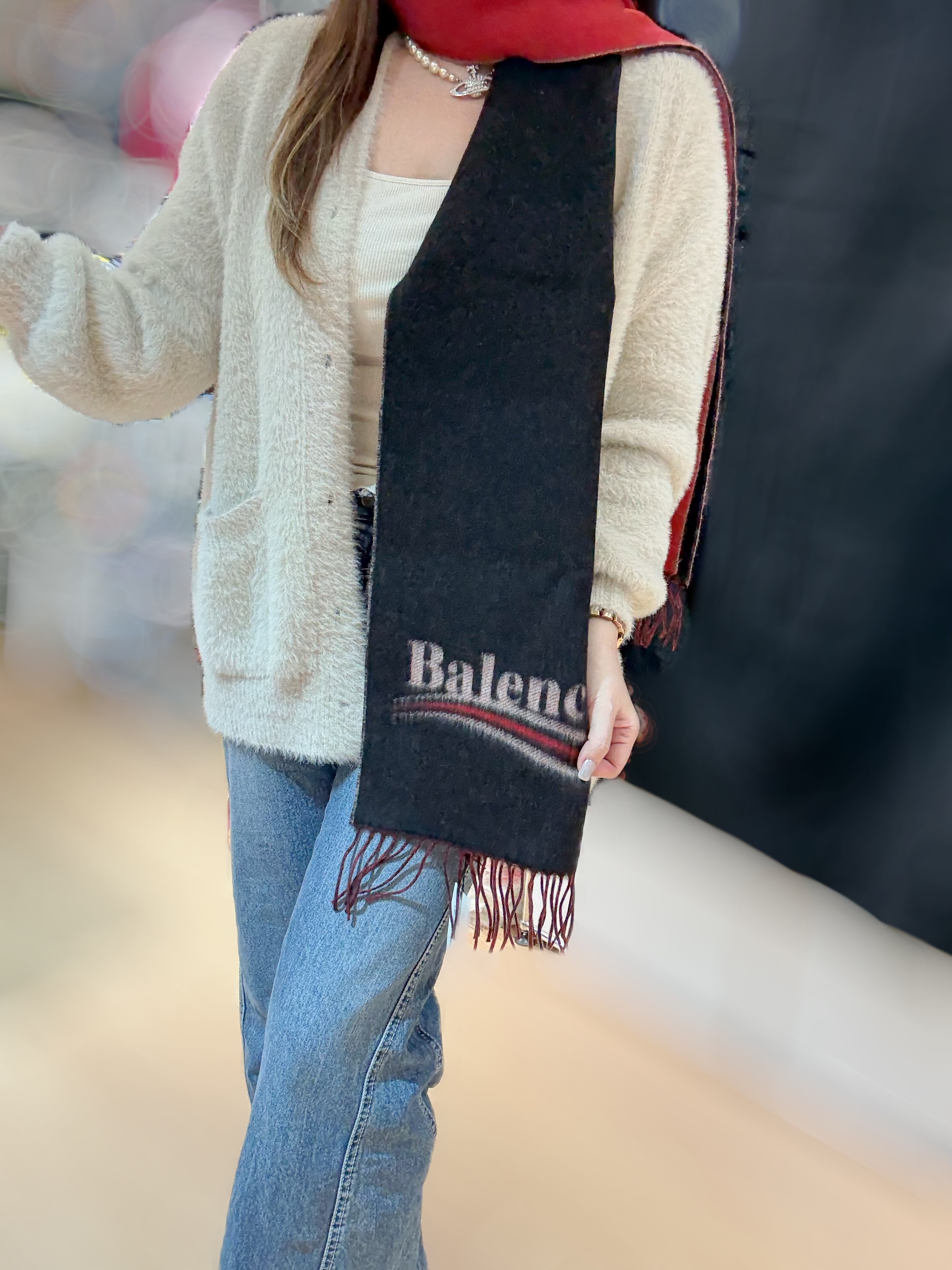 Balenciaga scarf blk/red