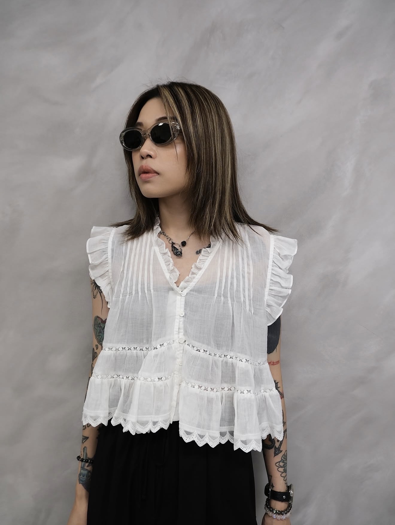 High quality v-neck ruffle top #top129