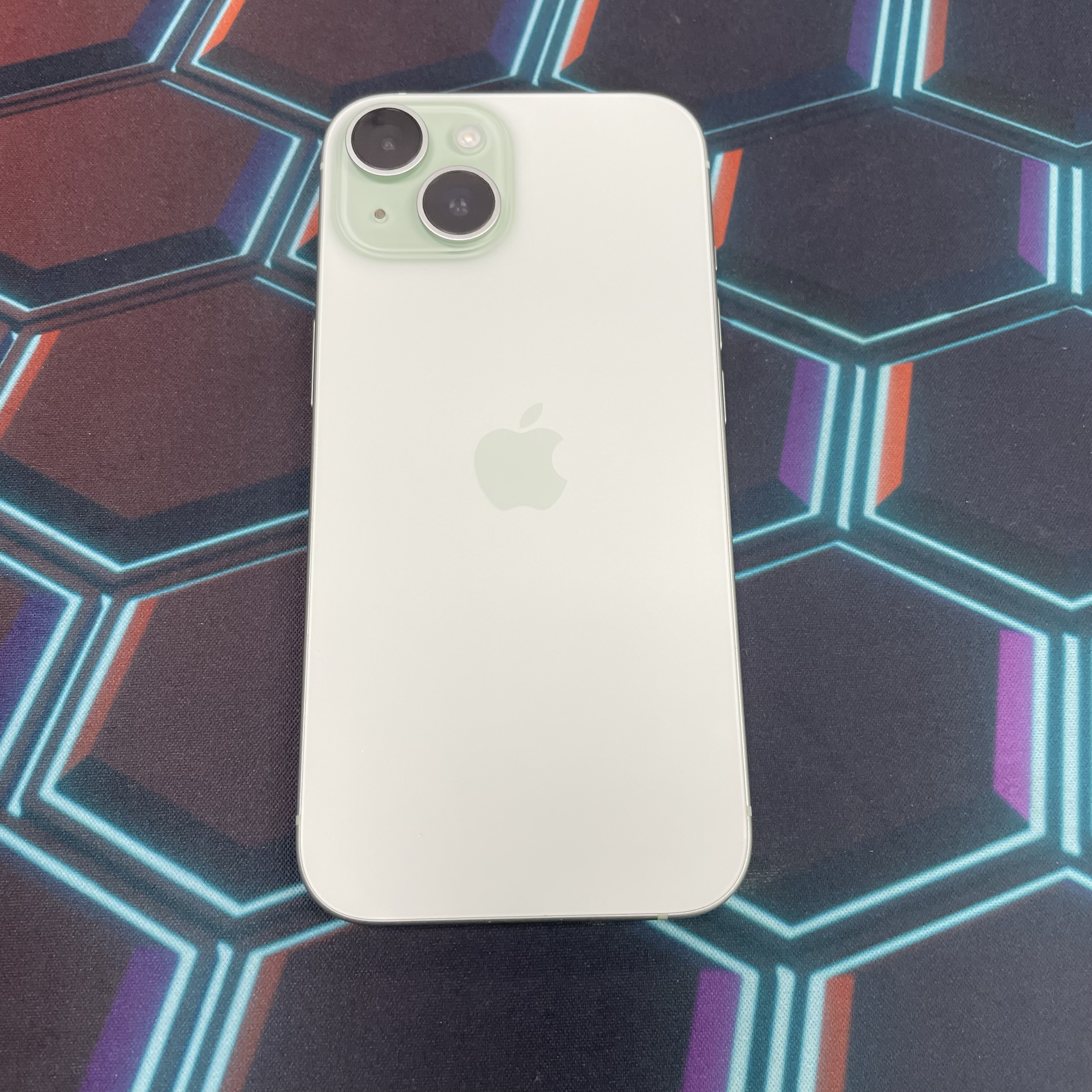 *7334 15 勁靚機 256GB 電100 綠色 green