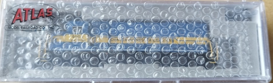 Atlas N比例 Atlas N' EMD GP40 Dakota, Minnesota & Eastern #4003 New in the box