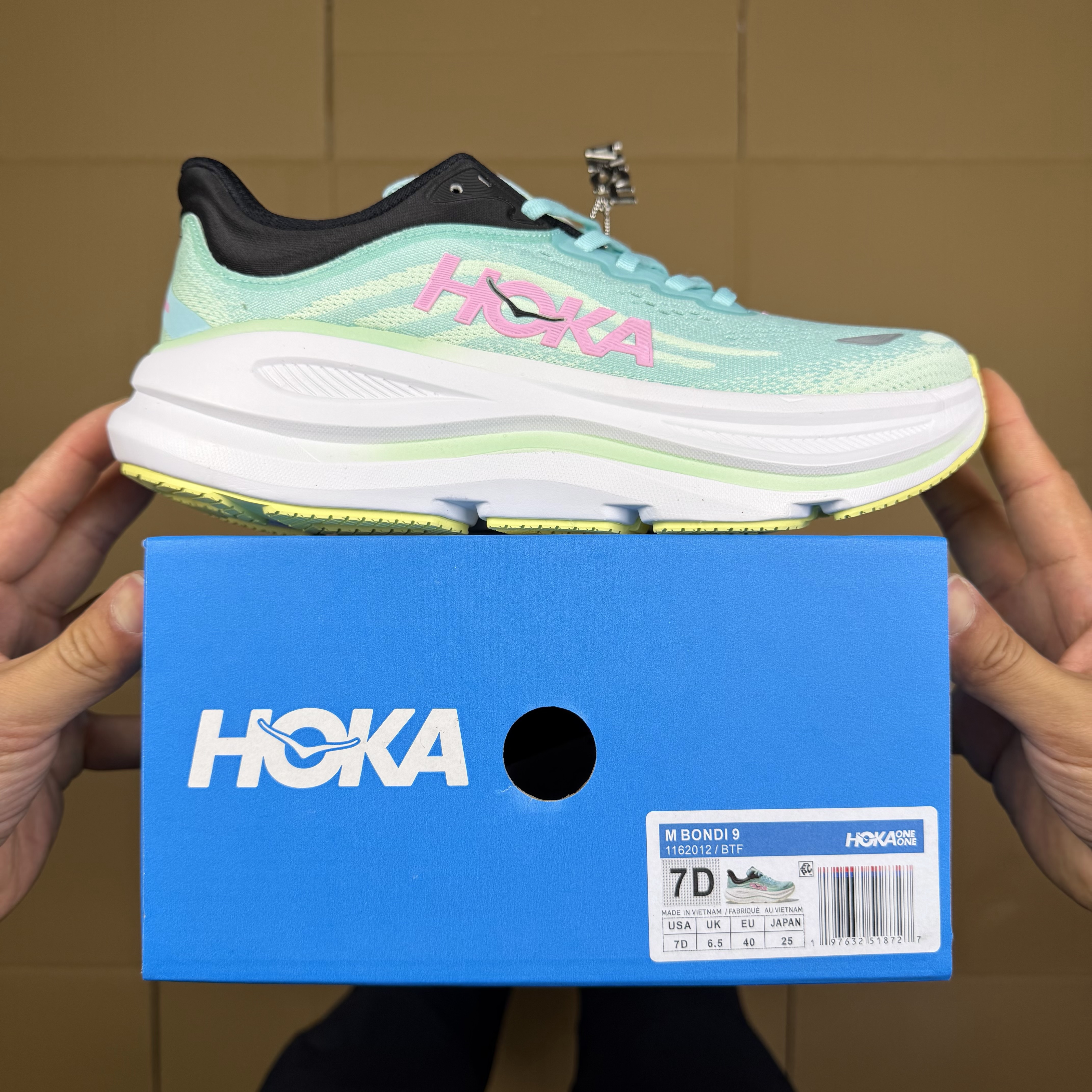 Hoka One One Bondi 9 