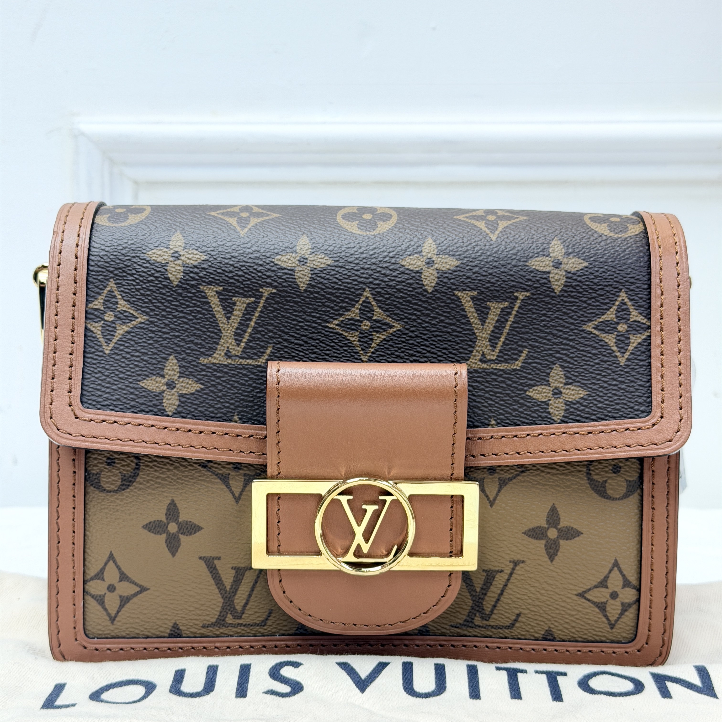 LV Mini dauphine 