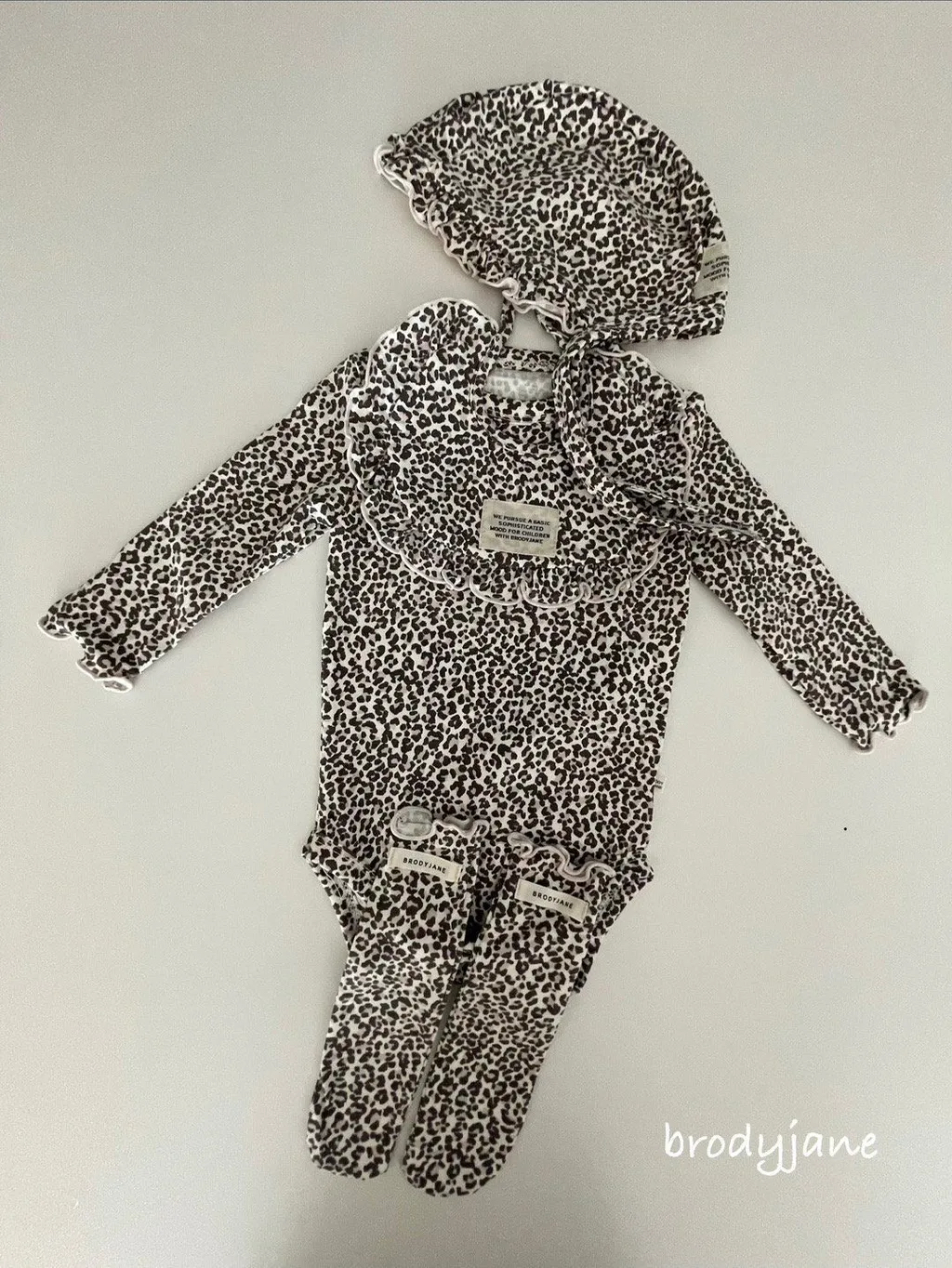 🇰🇷Brodyjane suit 