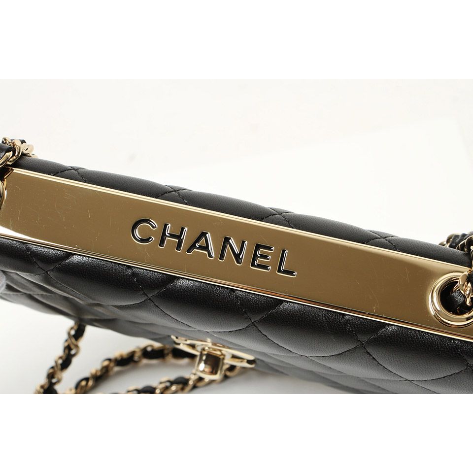 Pre-owned] Chanel trendy cc mini woc lambskin beig