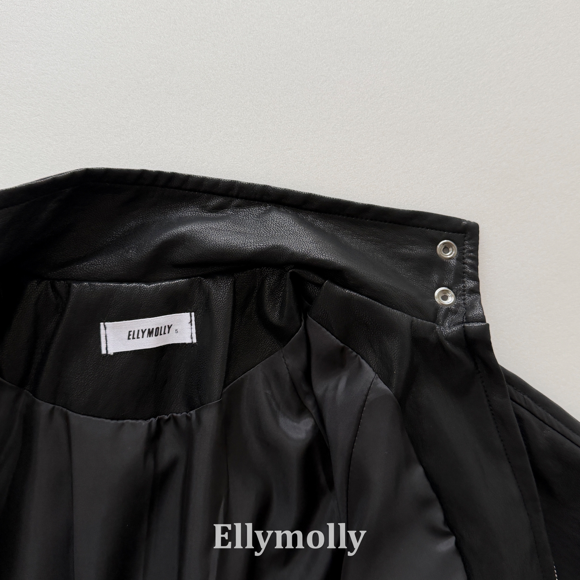 Ellymolly | Rusk JK
