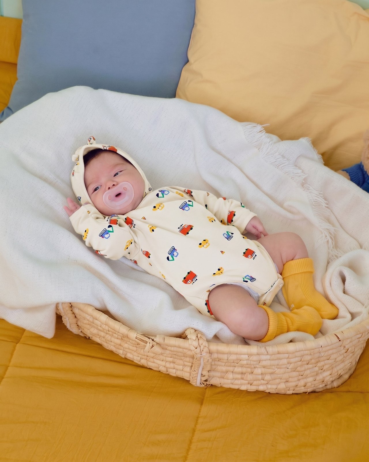 OOTT | (bebe) Car Suit + Bonnet Set