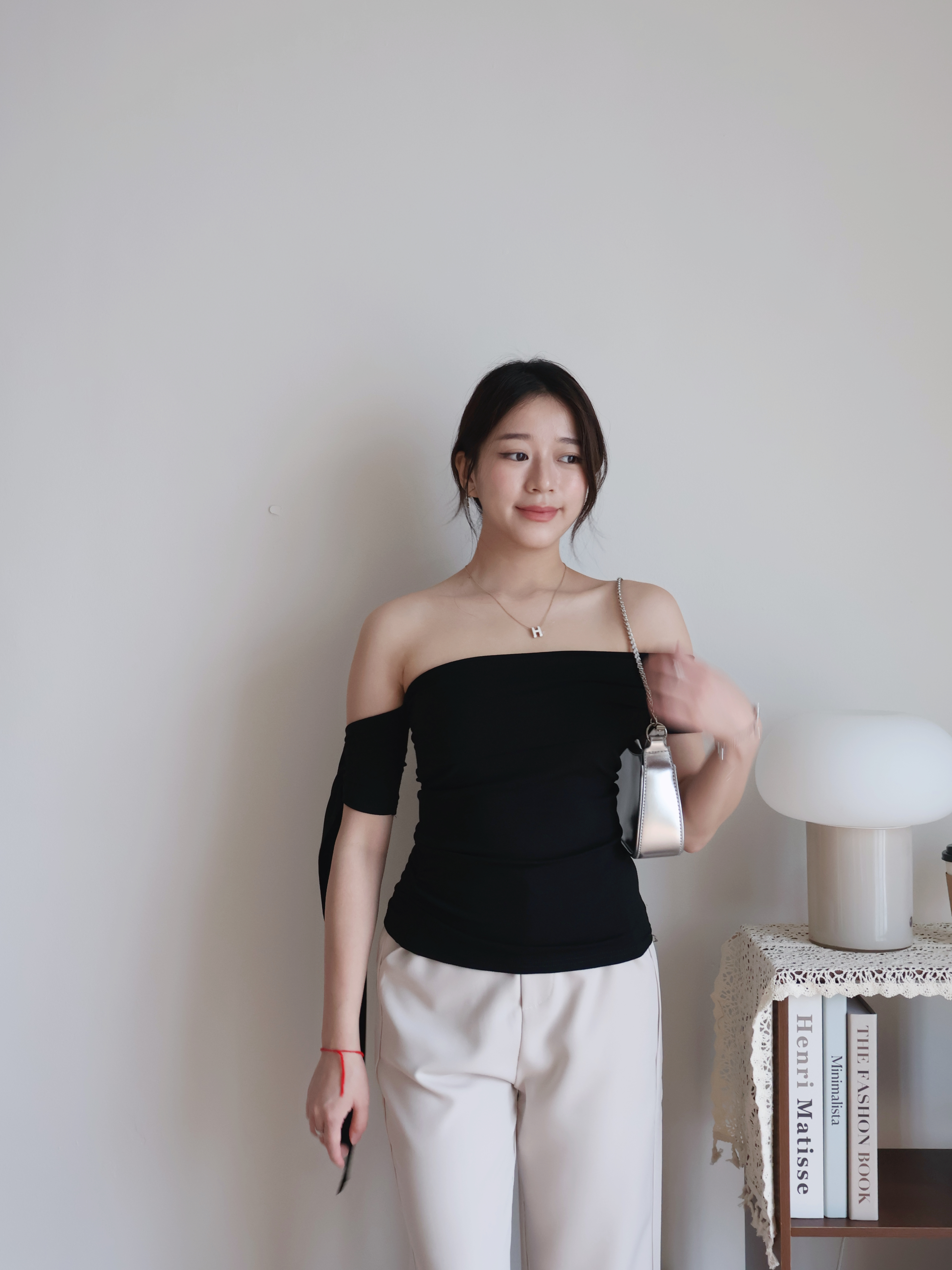 Arthur Off Shoulder Shirt | Black