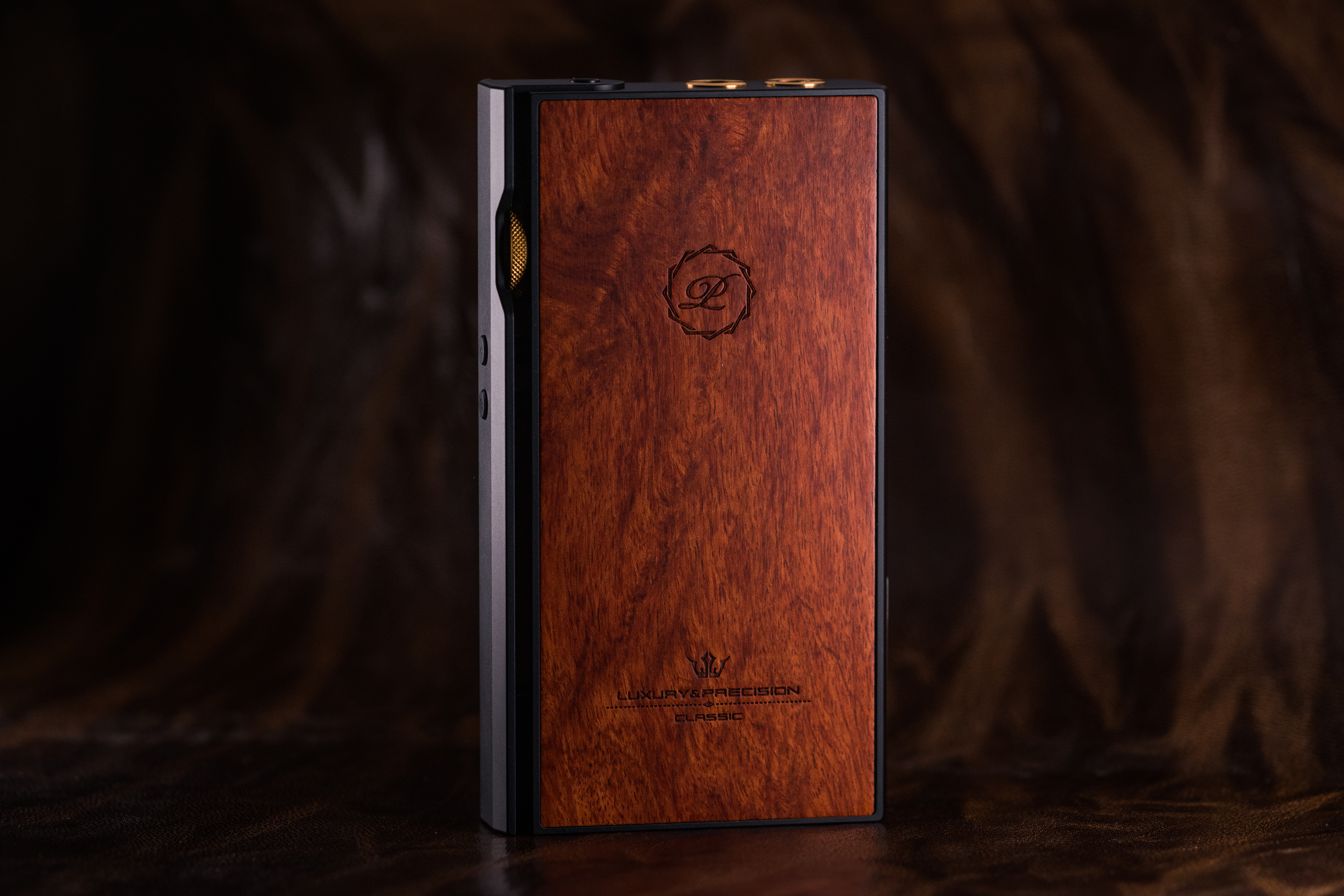 LUXURY & PRECISION P6 PRO 至高聽感分立R2R便攜播放機