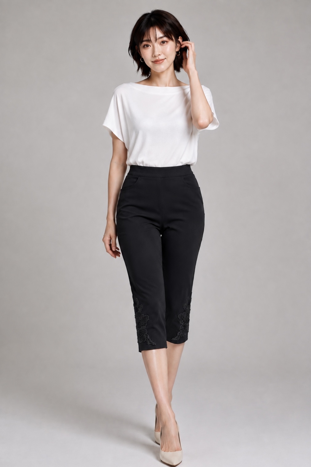 60197 Classic Slim Fit Cropped Pants