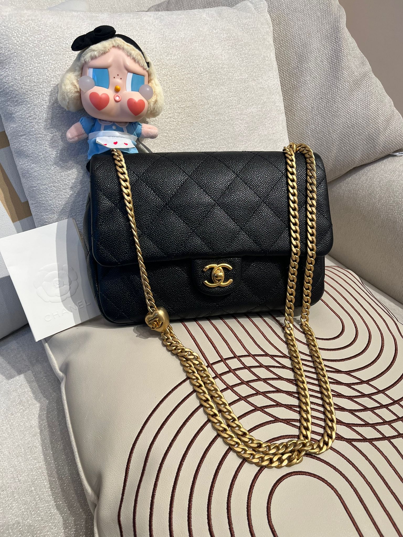 Chanel flap bag AS3921 黑色魚子醬牛皮金色心形調節扣 ,100%Authentic,98%new ✅專門店收據✅晶片✅塵袋✅box