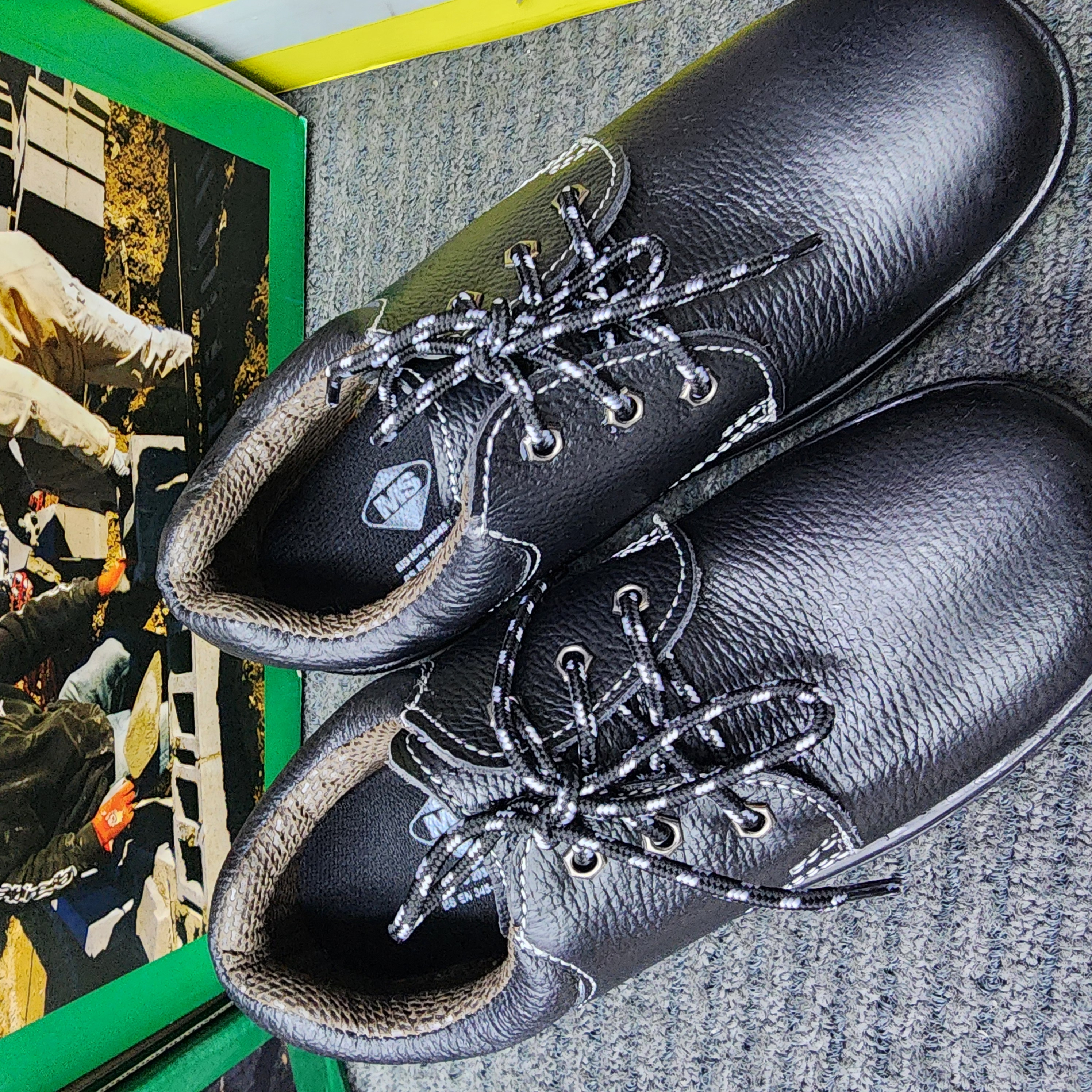 FRONTIER SAFETY SHOES 23304 LOW CUT BLACK COLOUR SAFETY BOOT SAFETY SHOE Leather Kasut Kasut Keselamatan
