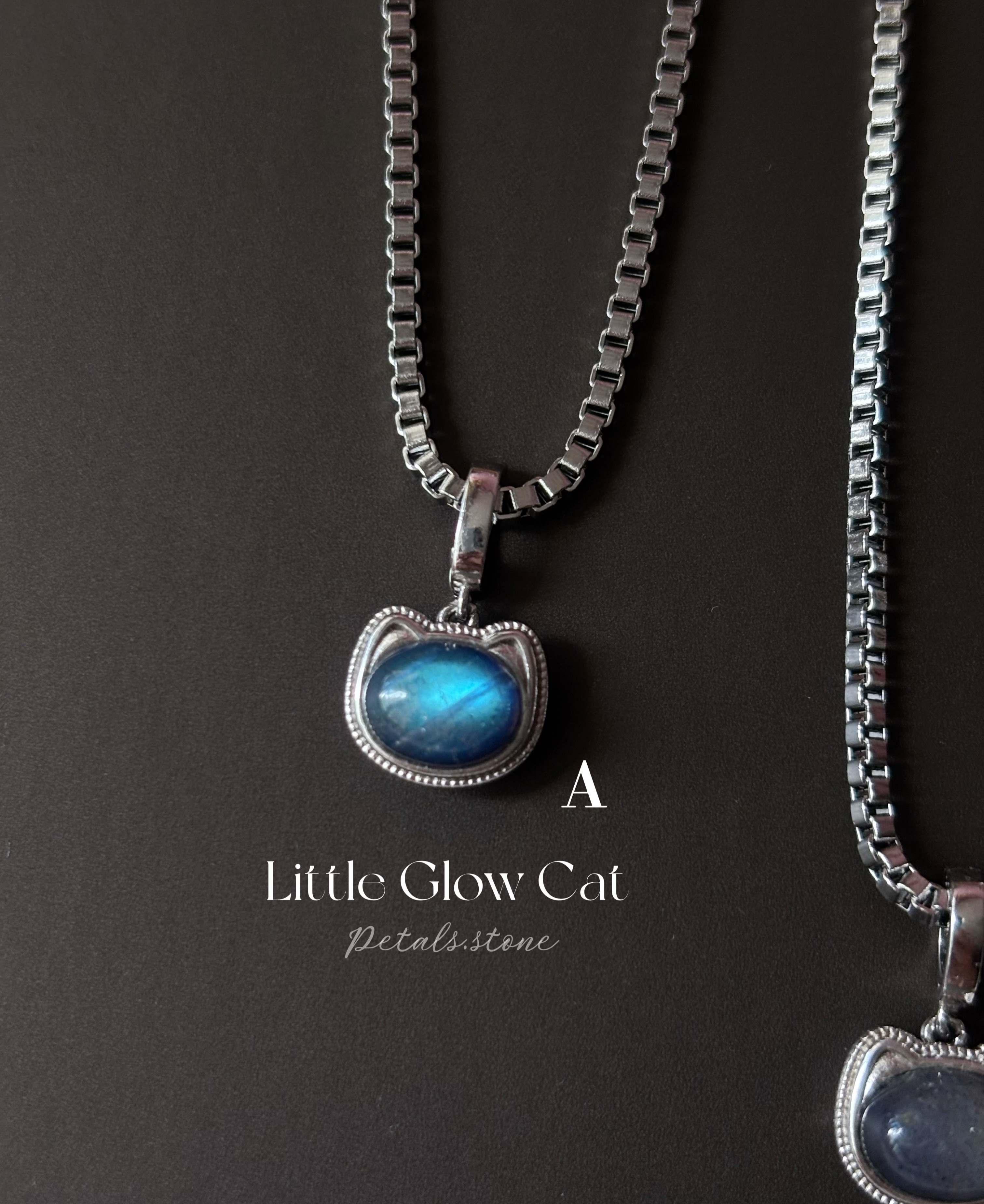 Little Glow Cat｜拉長石貓貓頸鏈💙