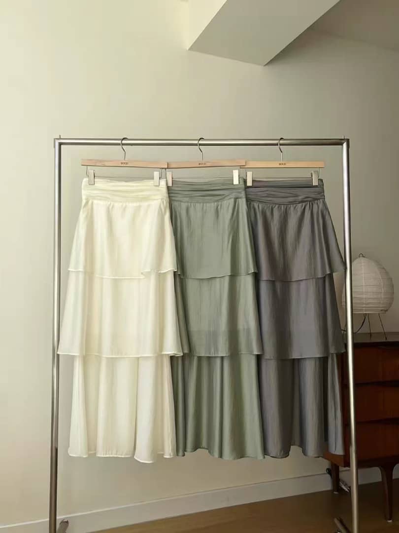 Sage Green Tiered High-Waisted Midi Skirt ‖ 浅绿拼接层次感高腰半裙 KR03714456
