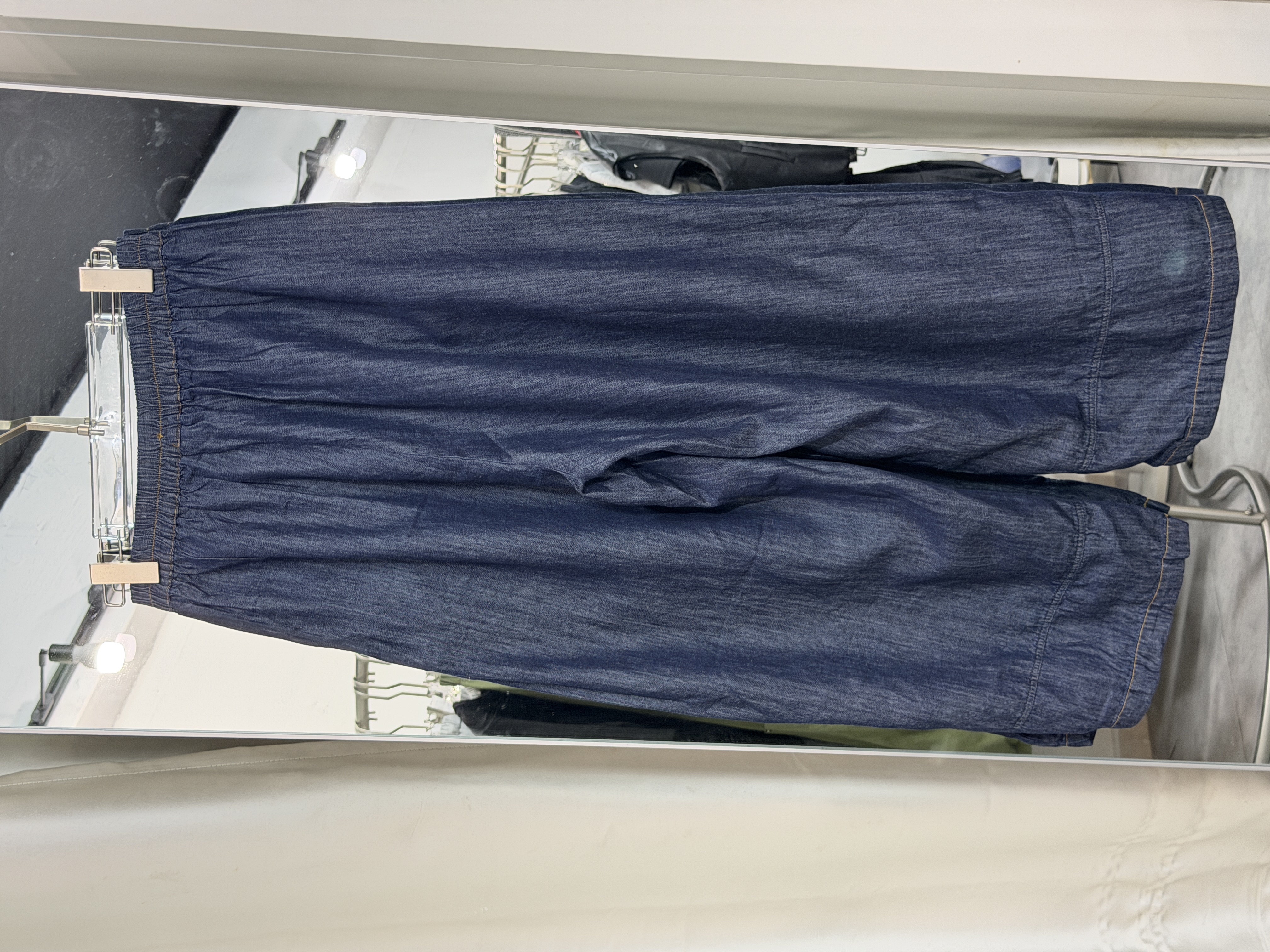 日系感原色寬鬆休閒軟熟牛仔褲