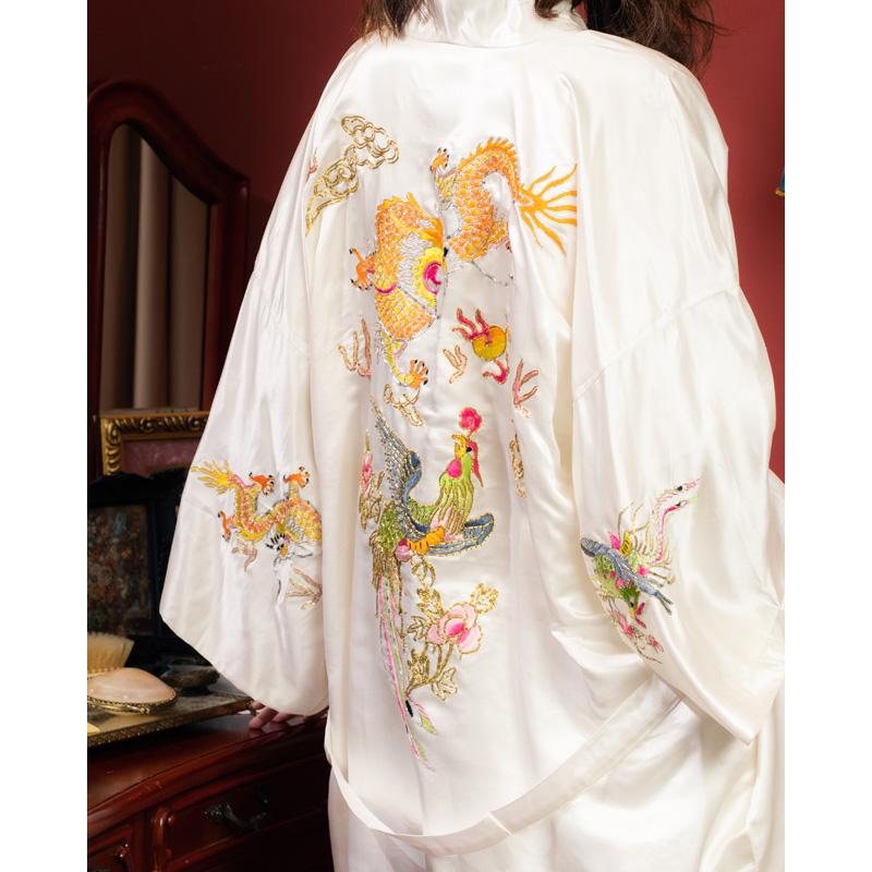 Vintage c.a. 1990s Made in China Hand-Embroidered Silk Bathrobe NEW OLD STOCK- Short Robe/Dragon