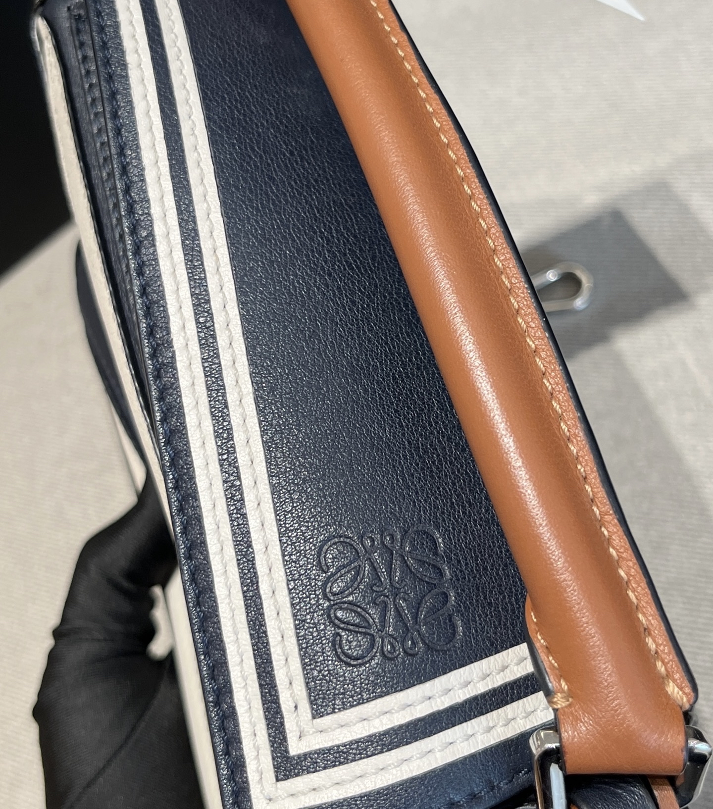 【預訂貨品】Loewe 海軍風三拼色 minipuzzle