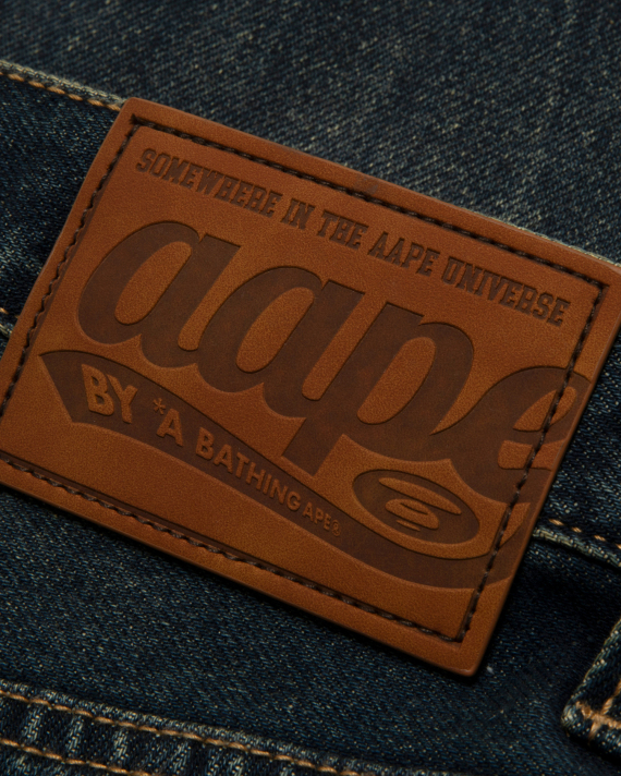 AAPE AAPEUNVS Moonface Embroidered Jeans (D653XXR)