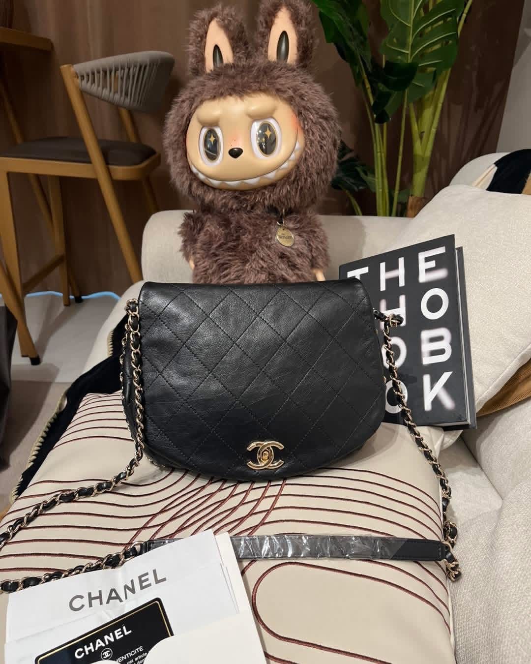 Chanel Chain Around Crossbody Bag 100%Authentic, 95%New ✅收據✅Card✅Dust bag ✅Box