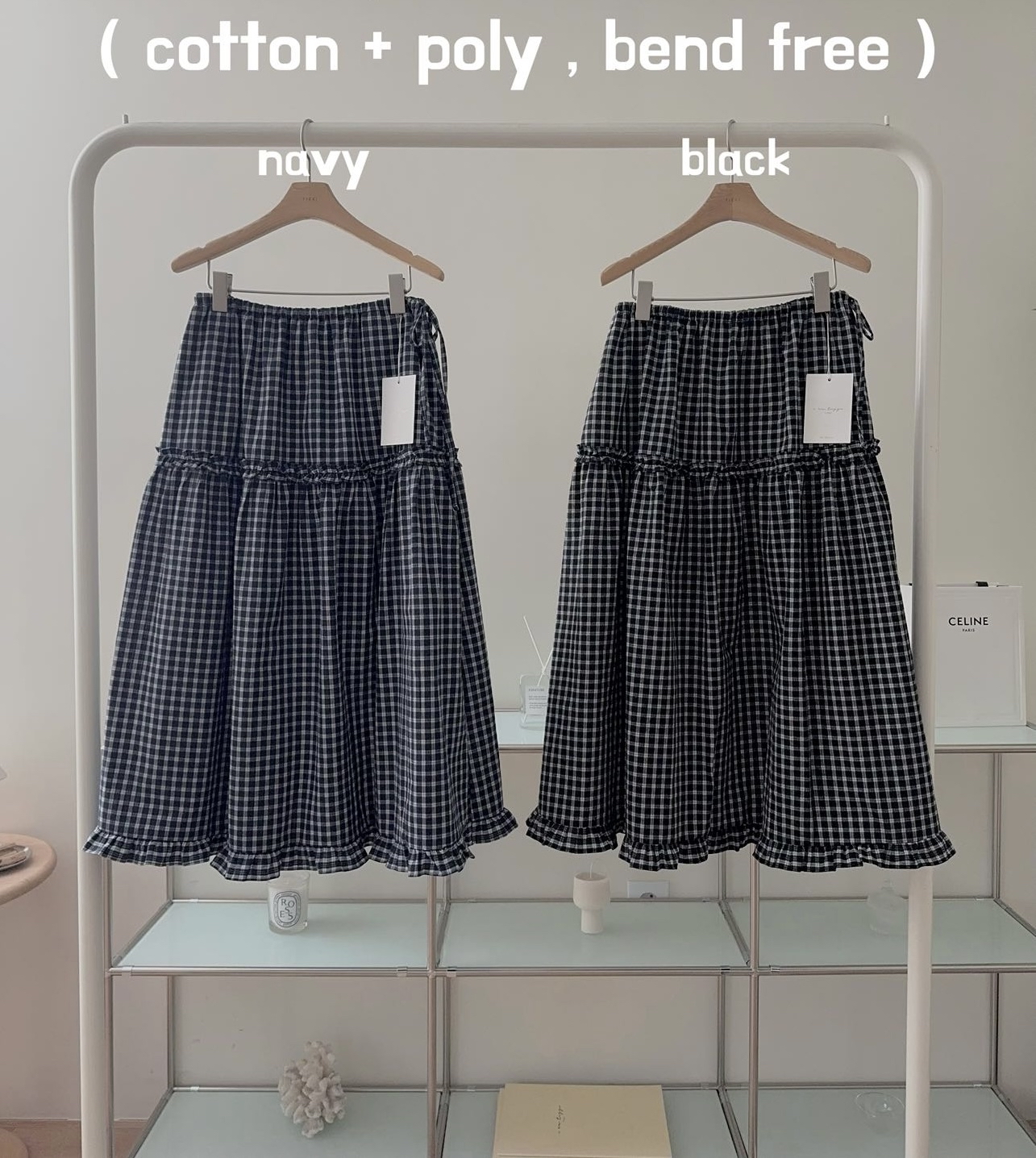 checked skirt 
