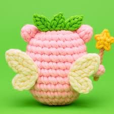 📦訂購 美國代購 Mini Crafts Poppi The Fairy Pig Crochet Kit DIY 豬仔鉤針編織裝飾套裝 