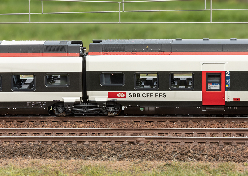 SBB RABe 501 Giruno High-Speed Rail Car Train Trix 25810 5 car/pack