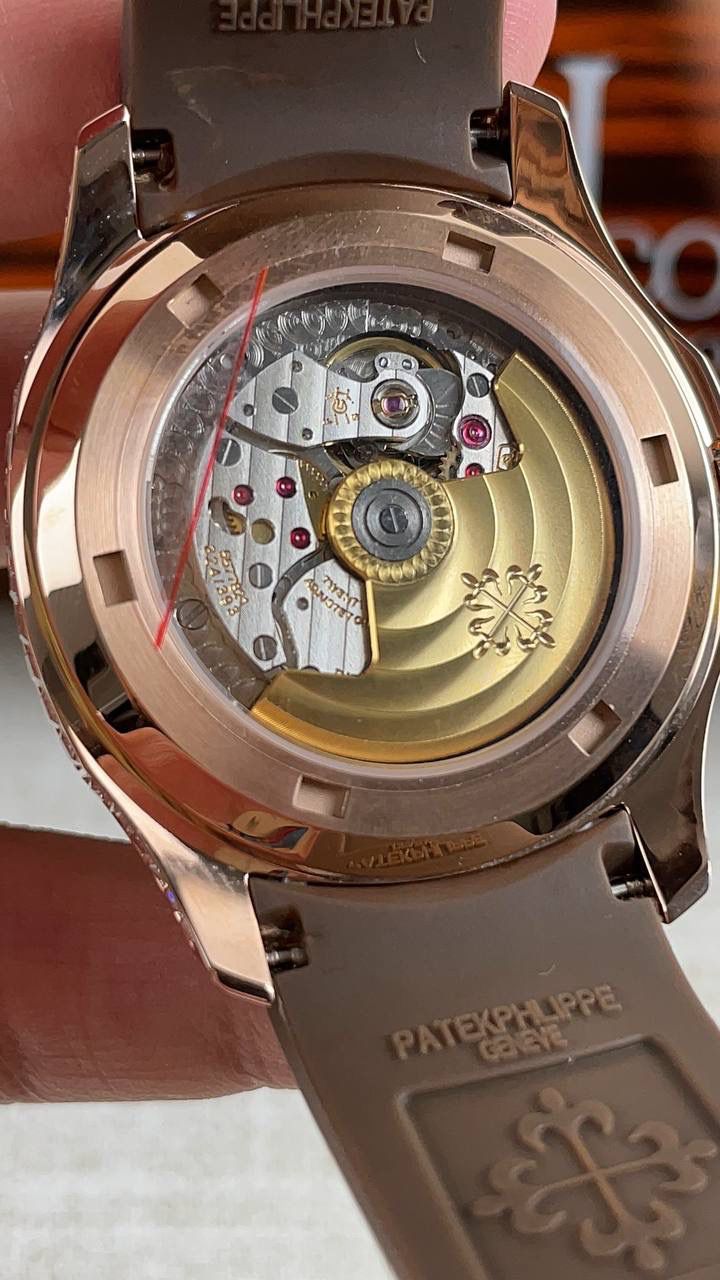 百达翡丽 Aquanaut Luce Rose 金镶钻男士腕表