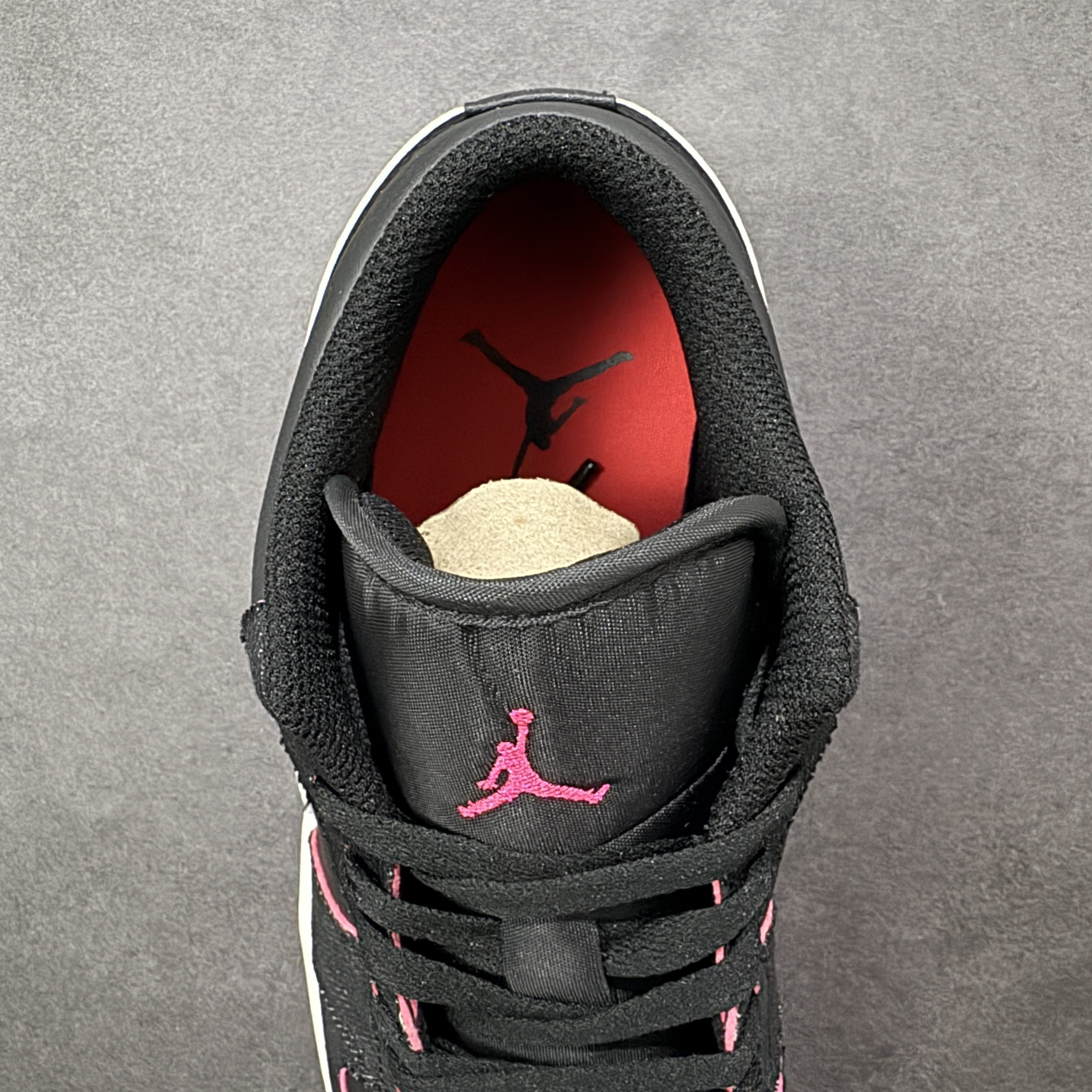 Nike Air Jordan 1 Low IR0842-010