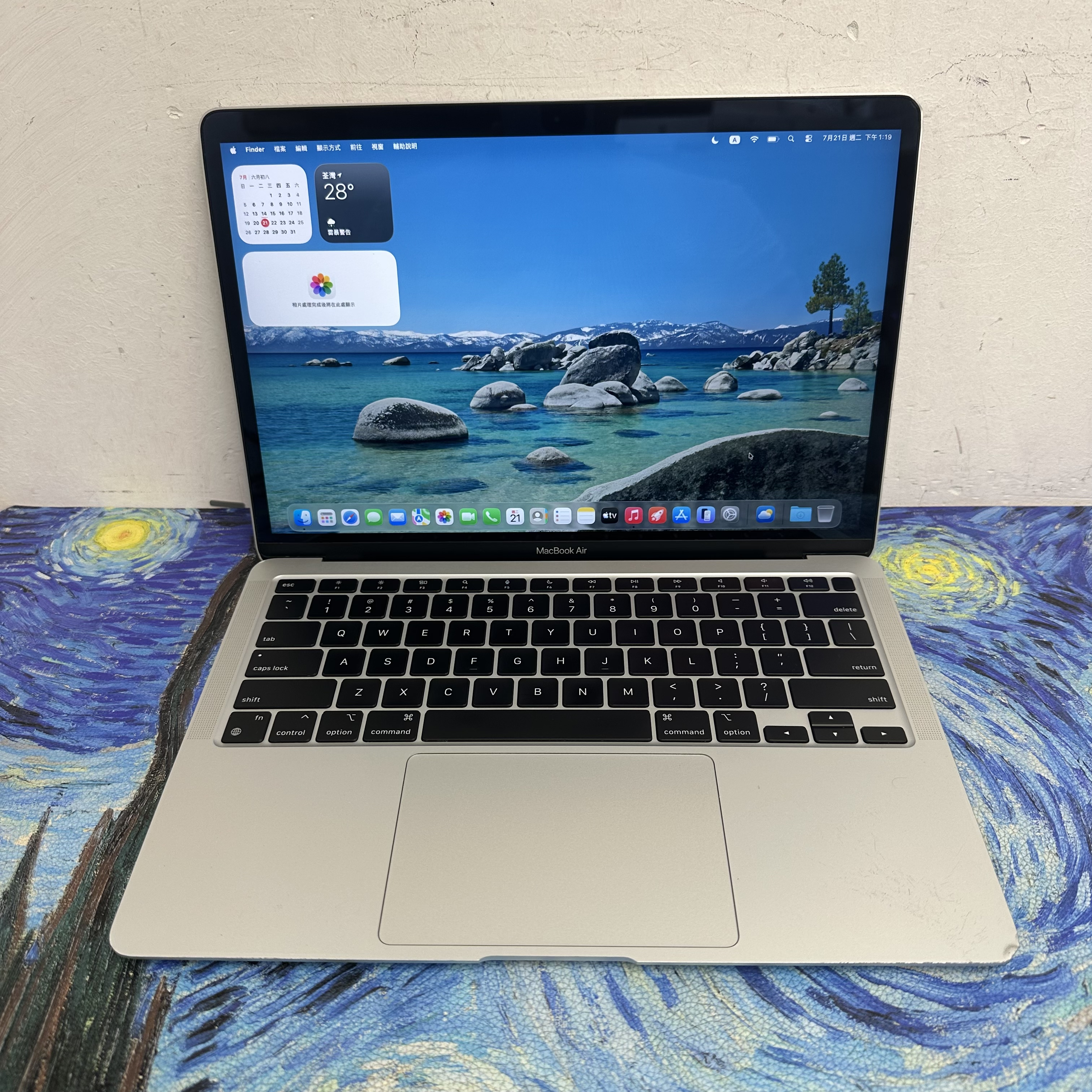 #6023 Apple MacBook Air 2021/APPLE Retina/M1 CPU/8GB Ram/256GB SSD/Touch ID/13吋Mon/銀色,太空灰,玫瑰金/ Gaming Laptop / Notebook  / MacBook Pro / PC / 文書機