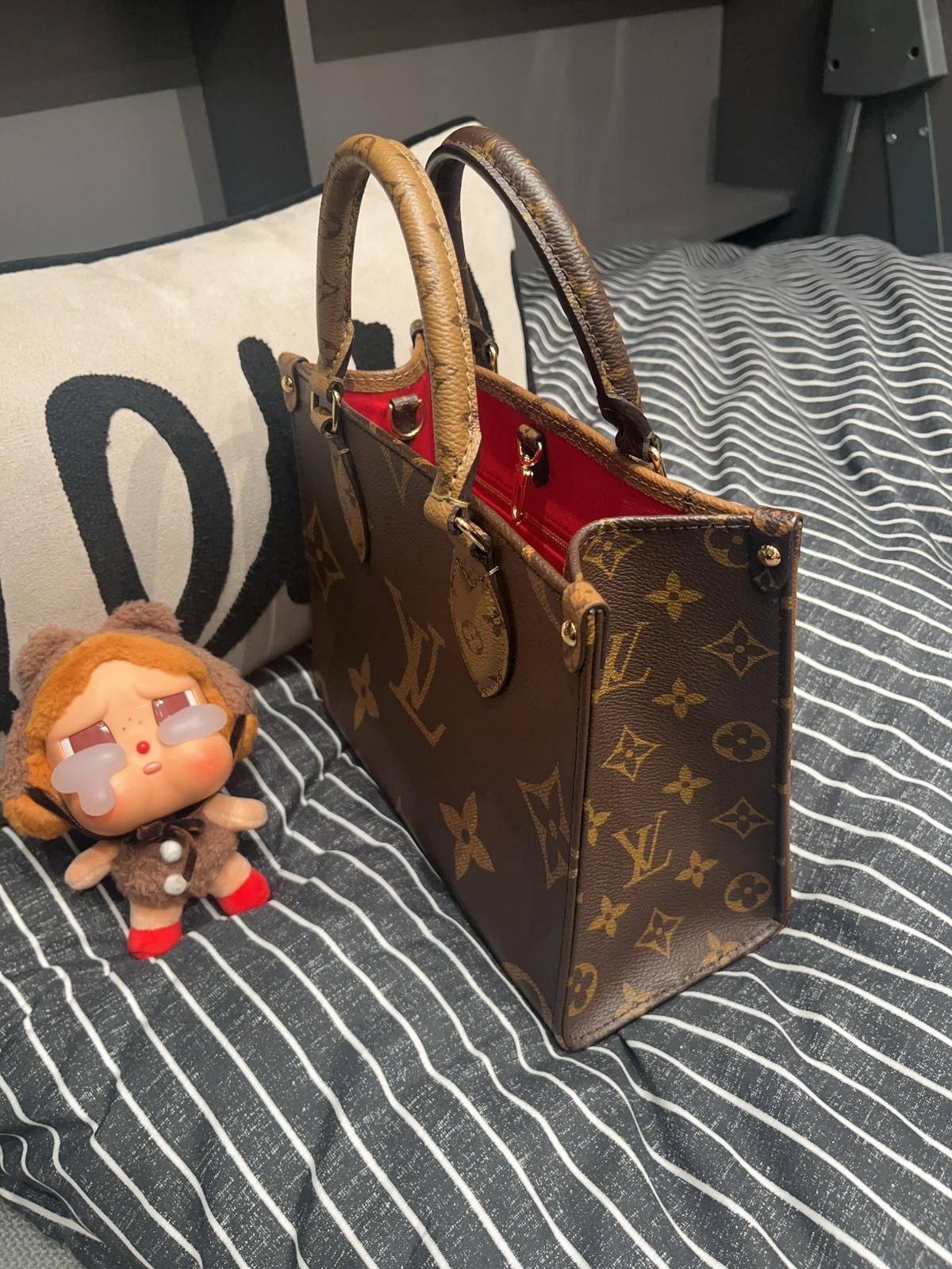 未使用品 Lv On The Go PM M46373 Monogram Reverse 100%Authentic, Unised ✅Coin purse ✅nfc✅dust bag ✅可調節肩帶✅box