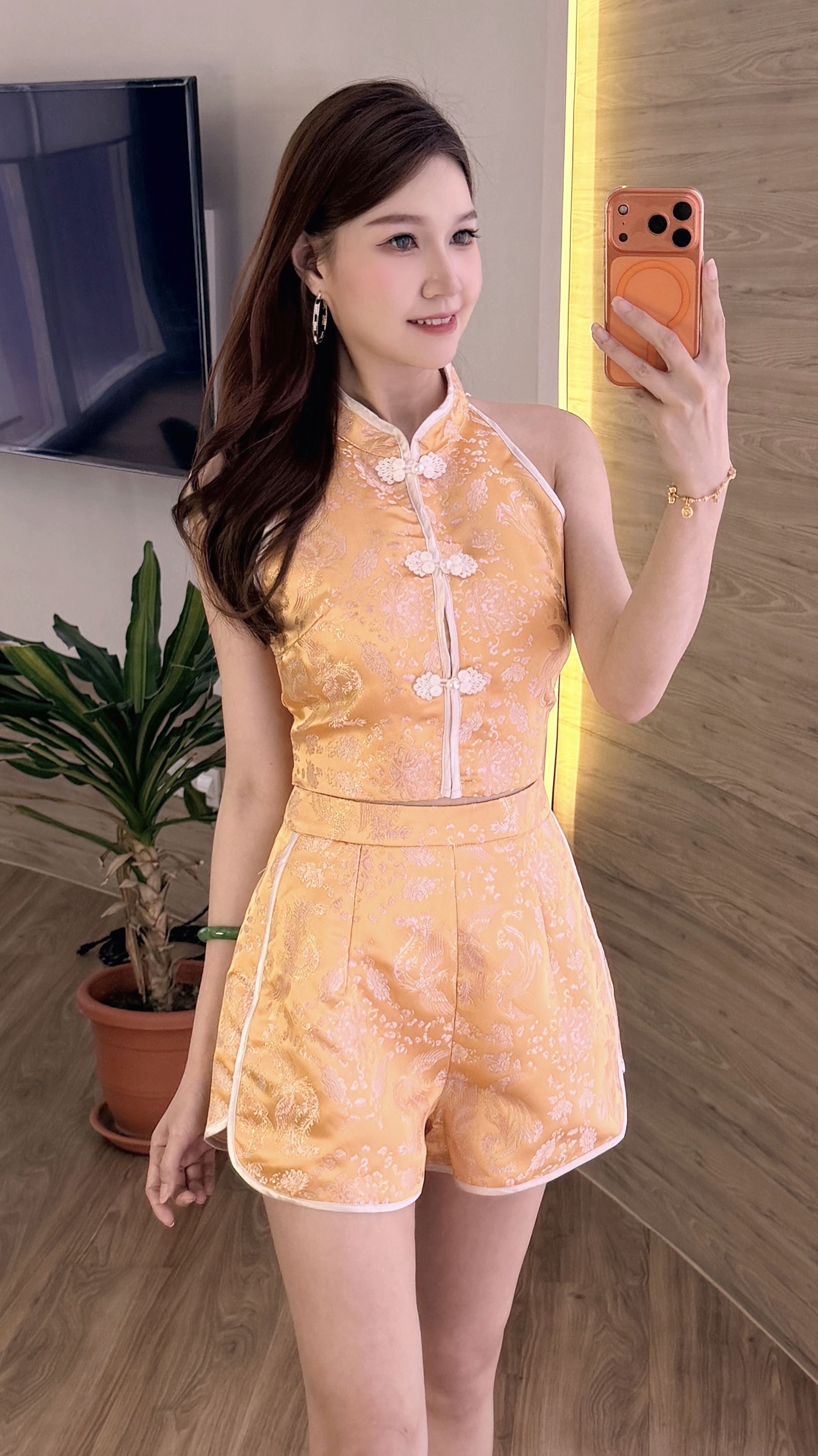 Lotus Brocade Set Wear
