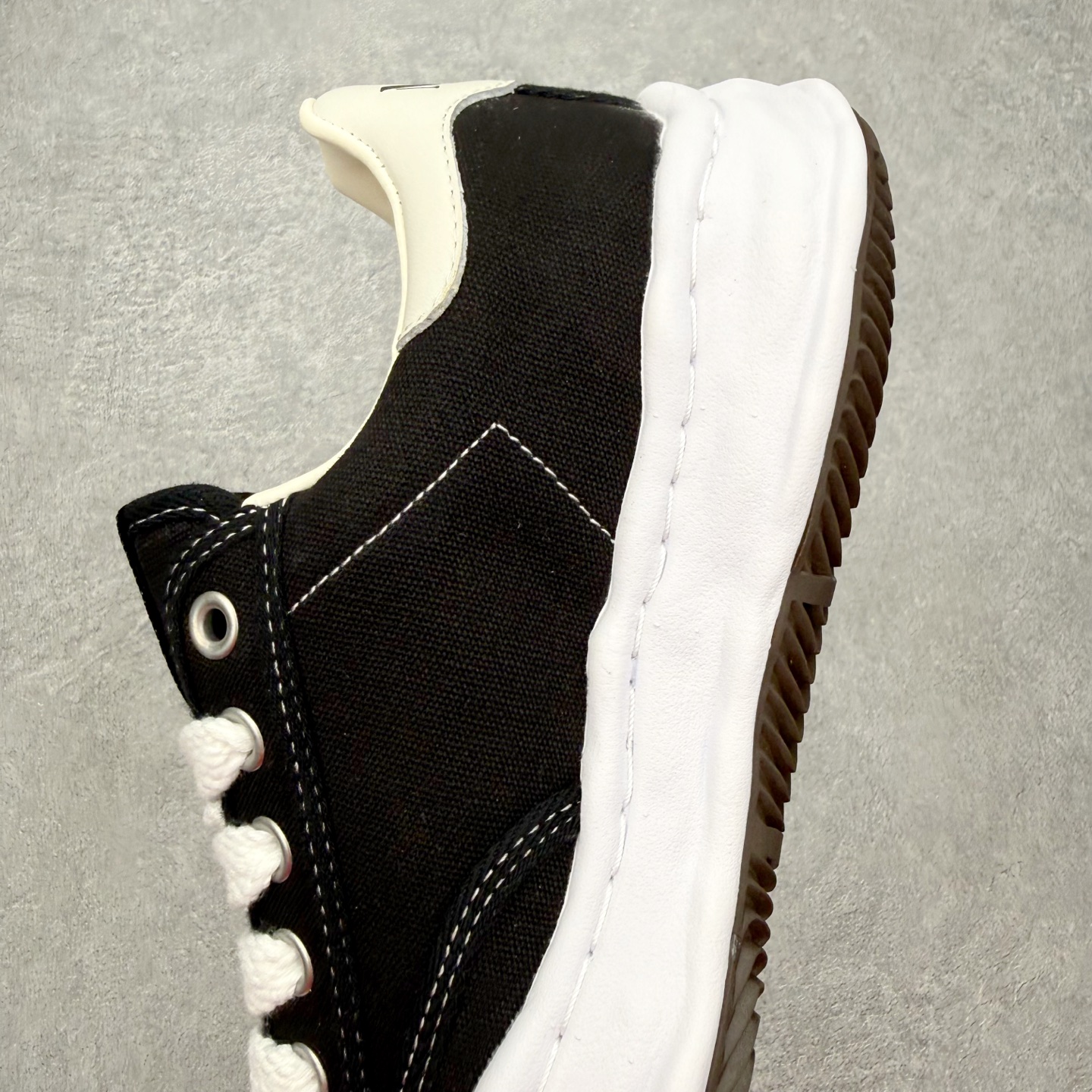 Maison Mihara Yasuhiro MMY "BLAKEY" OG Sole Low-top Sneaker