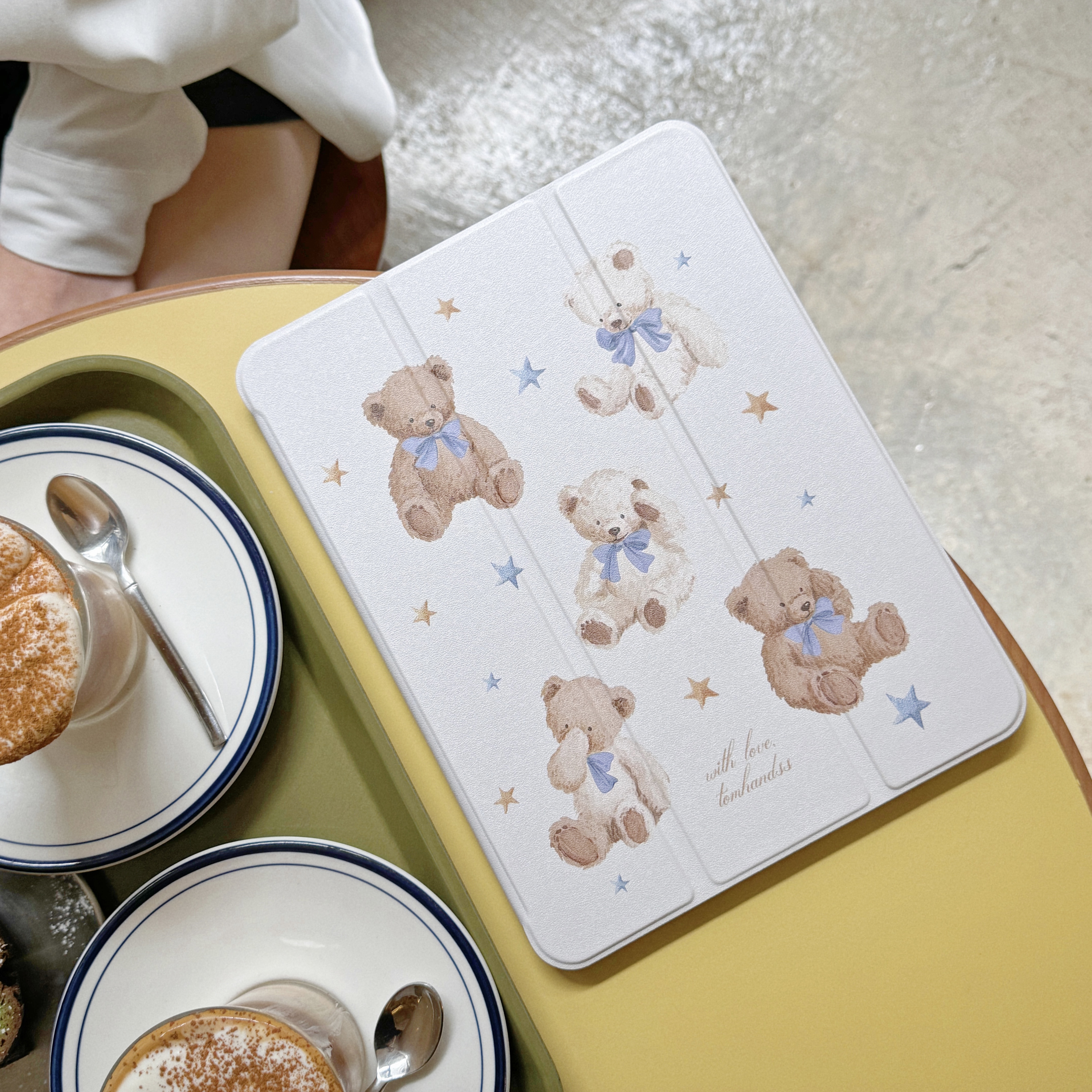 【2026ver. The Childhood Teddy】透明磨砂書本式 iPad Case