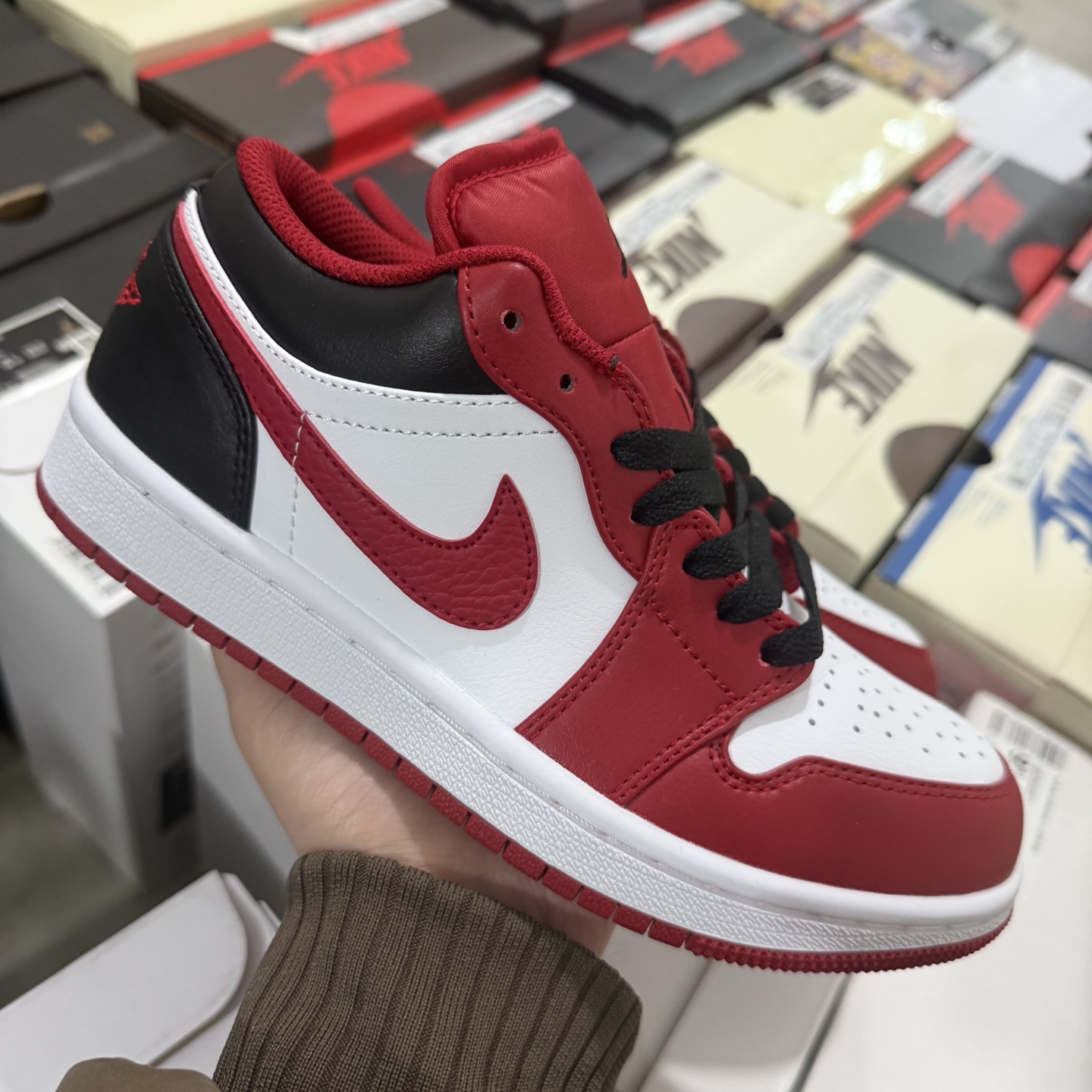 Nike Air Jordan 1 Low 553558-163