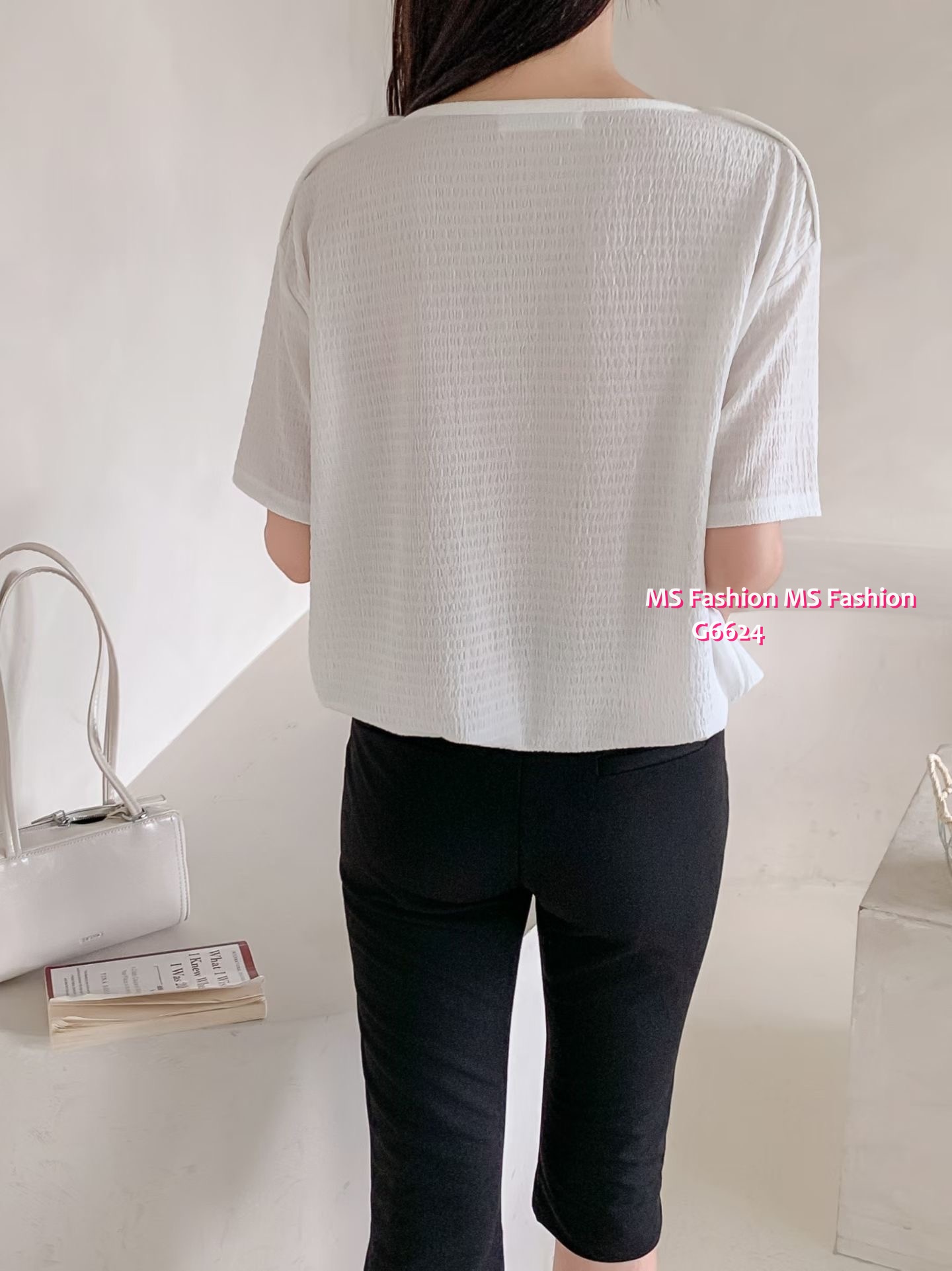 G6624 淨色暗紋top